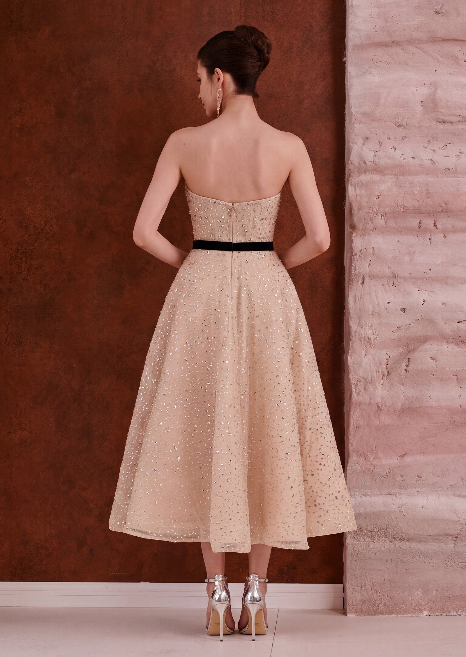 Midikleid in A-Linie mit Blumenmuster und Laternenärmeln
