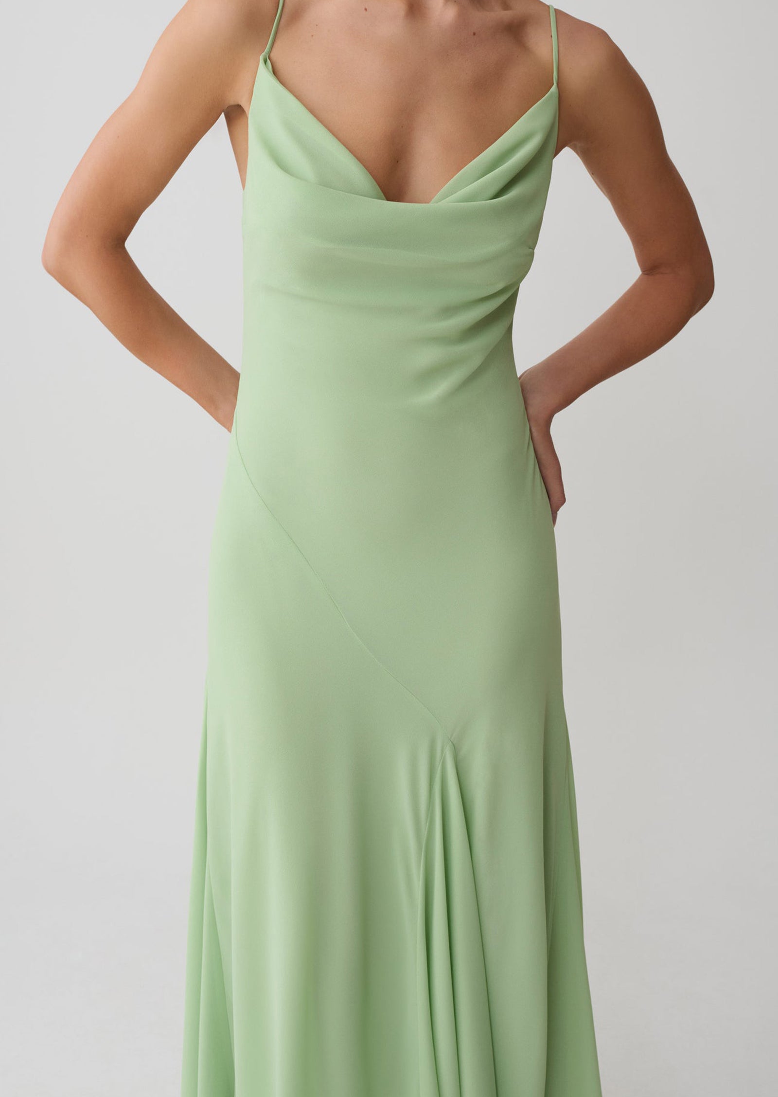 Vilma Chiffon Maxi Dress In Sage