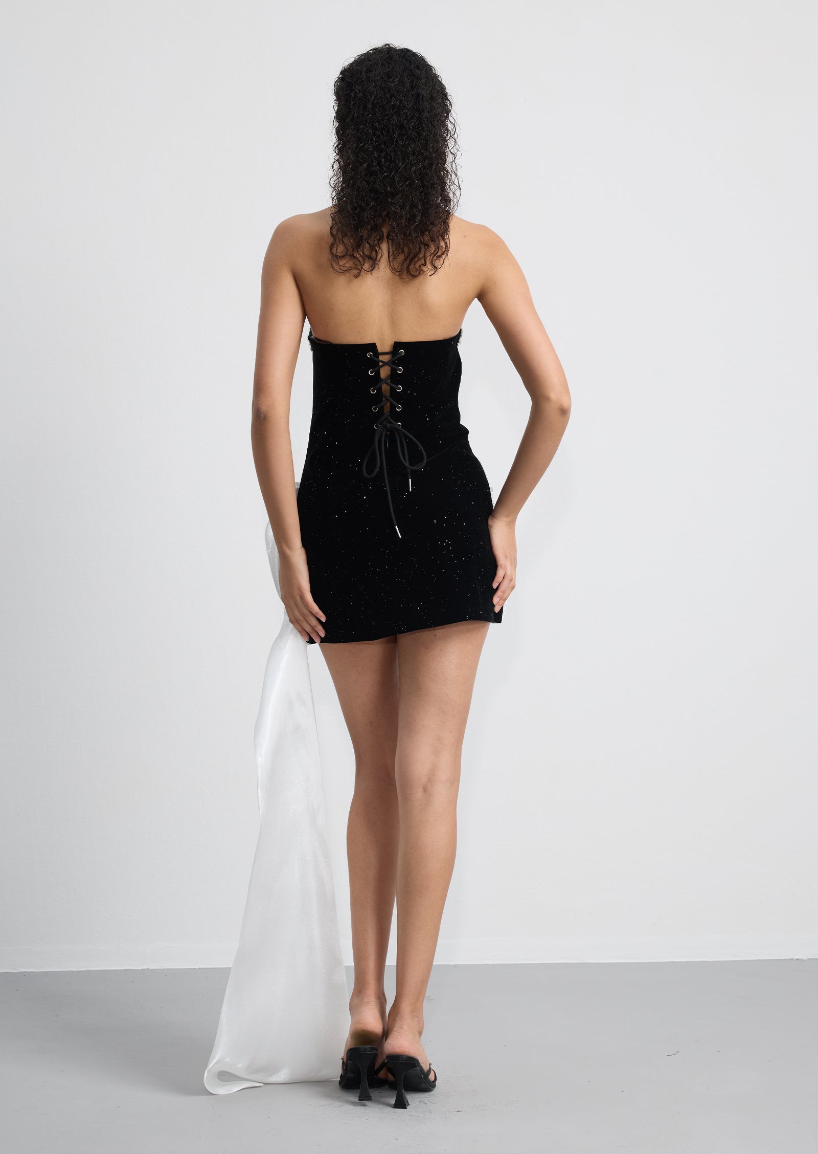 Midikleid in A-Linie mit Blumenmuster und Laternenärmeln