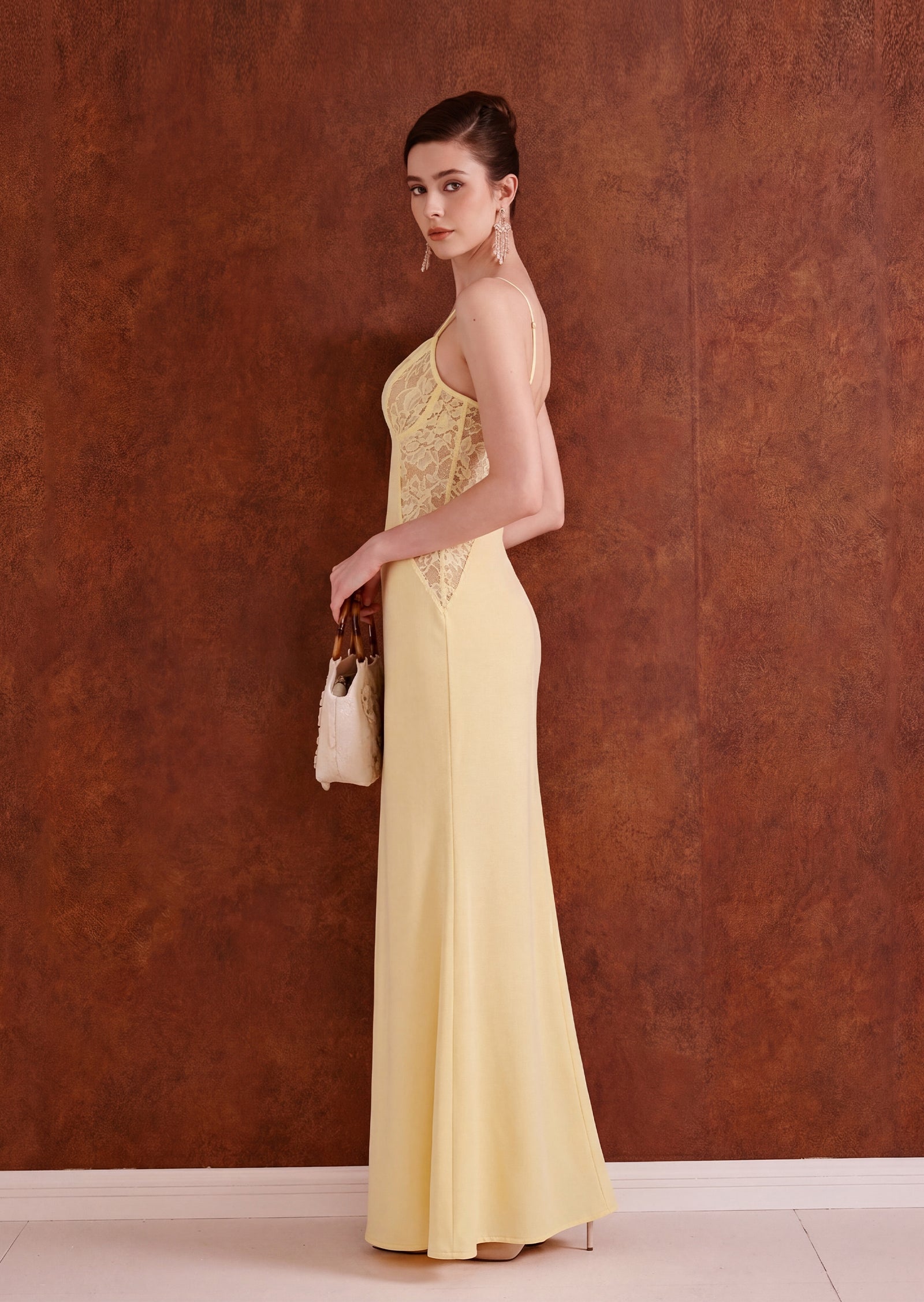 Midikleid in A-Linie mit Blumenmuster und Laternenärmeln