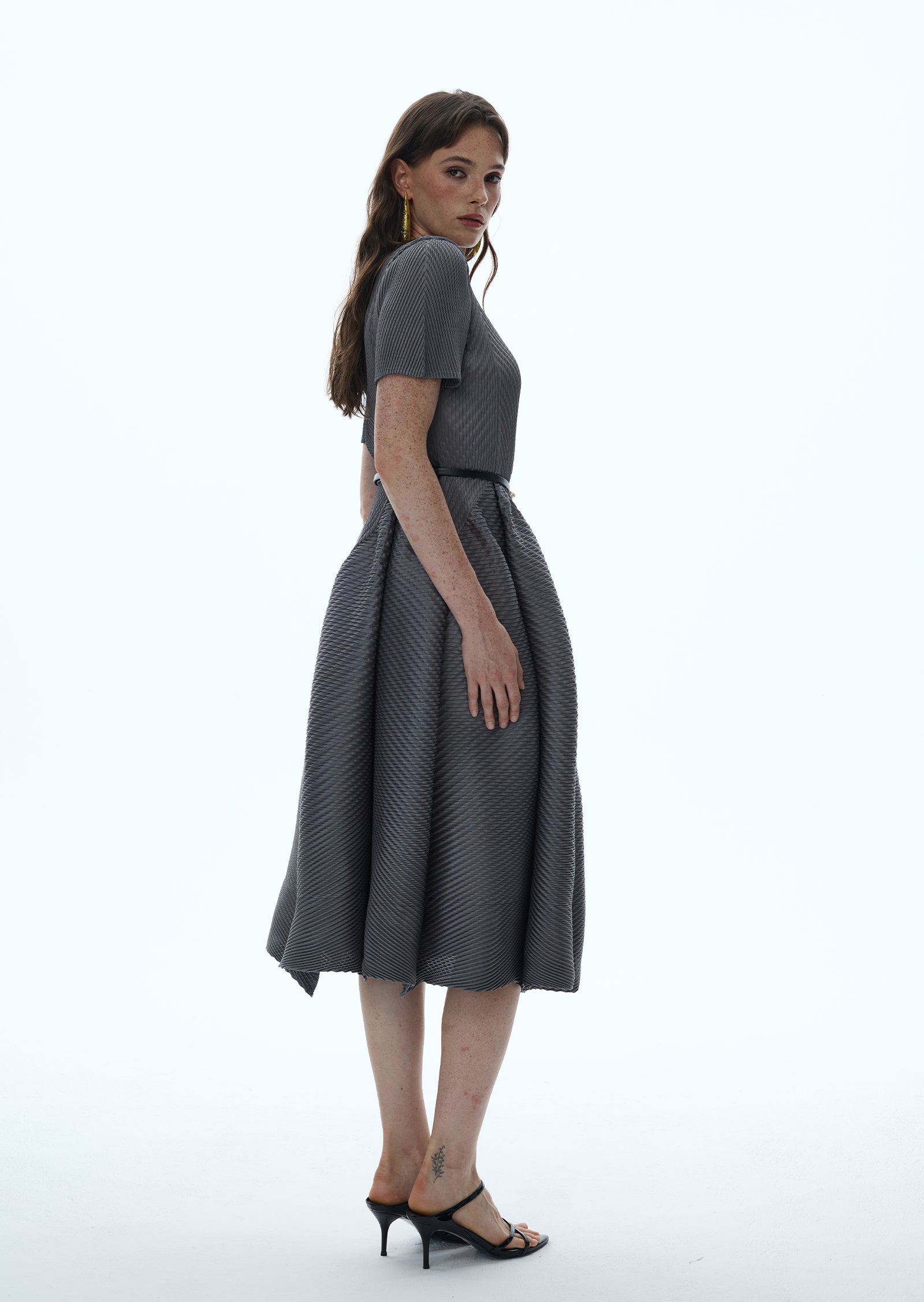 Midikleid in A-Linie mit Blumenmuster und Laternenärmeln