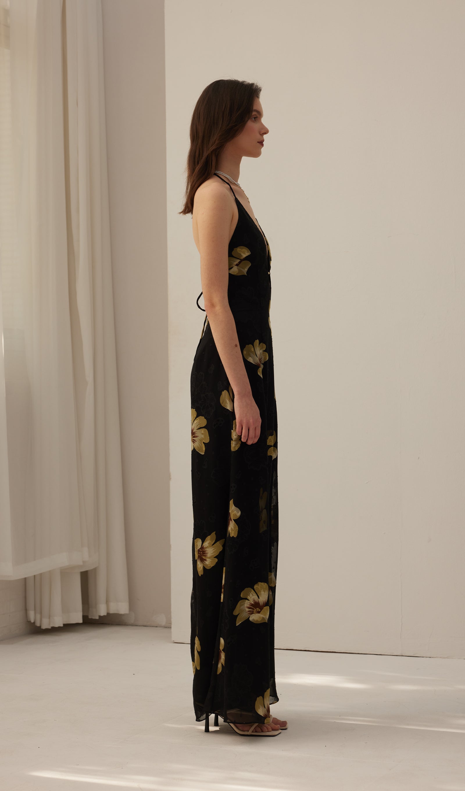 Midikleid in A-Linie mit Blumenmuster und Laternenärmeln