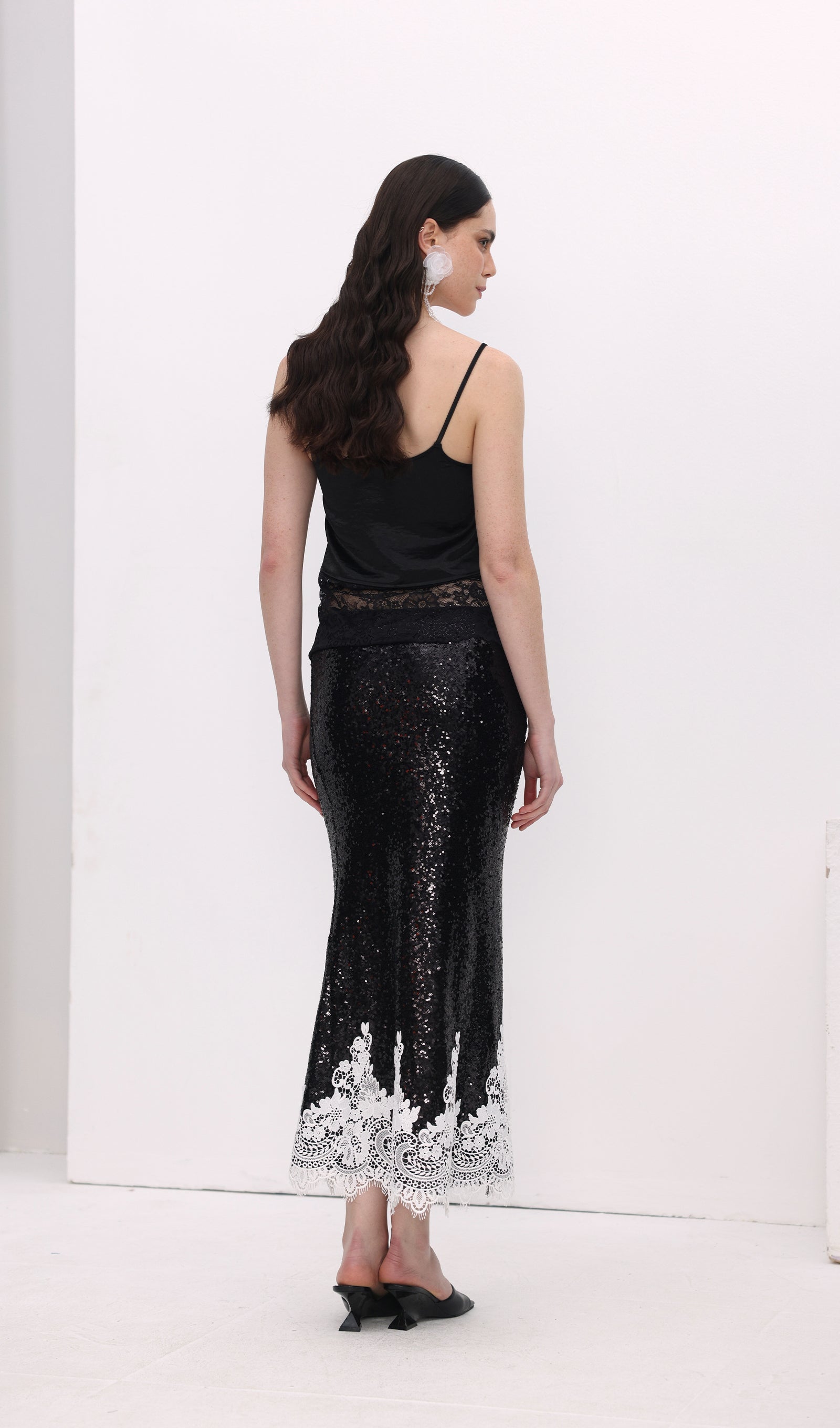 بلوزة محبوكة بأكمام طويلة 