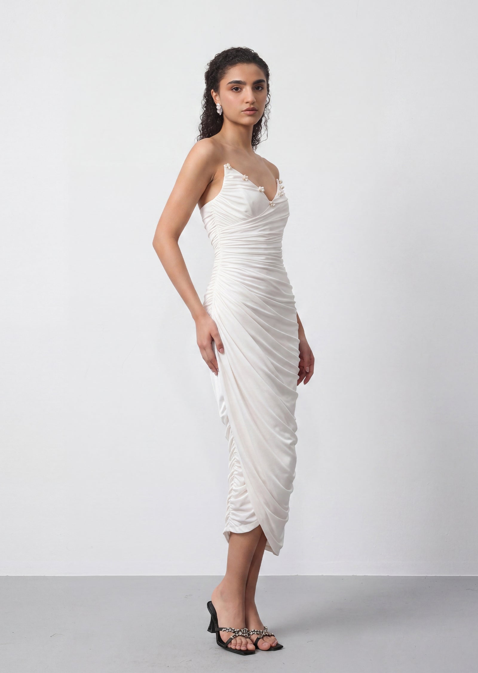 Midikleid in A-Linie mit Blumenmuster und Laternenärmeln
