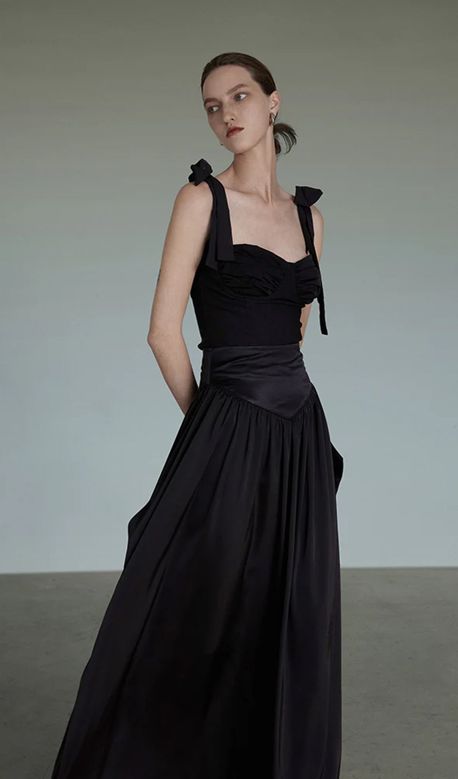 Midikleid in A-Linie mit Blumenmuster und Laternenärmeln