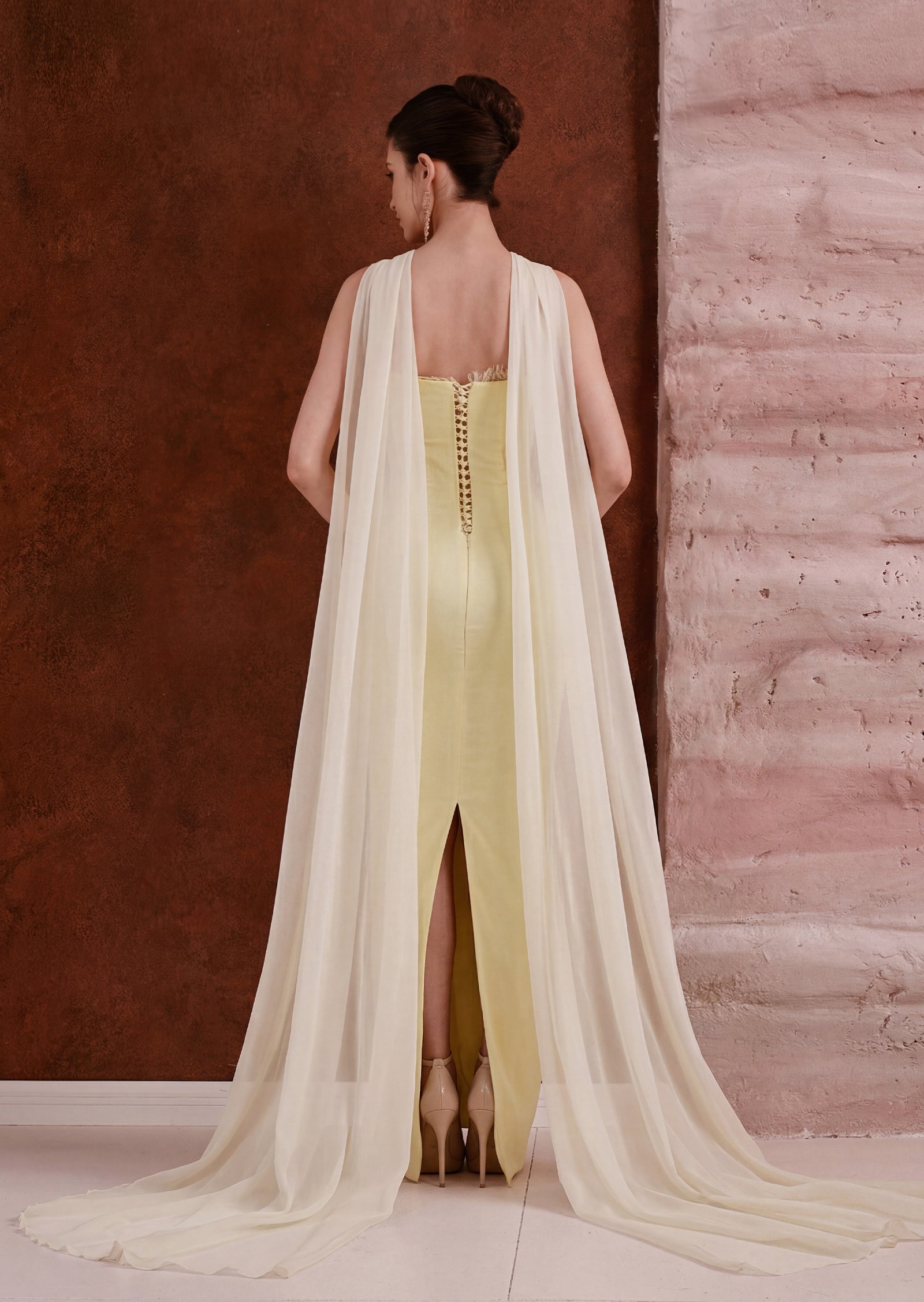 Midikleid in A-Linie mit Blumenmuster und Laternenärmeln