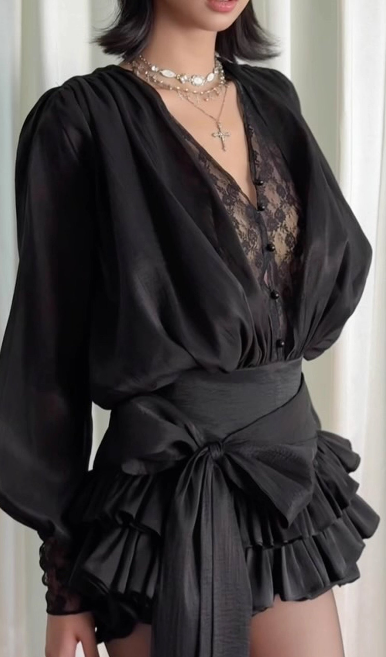 Midikleid in A-Linie mit Blumenmuster und Laternenärmeln