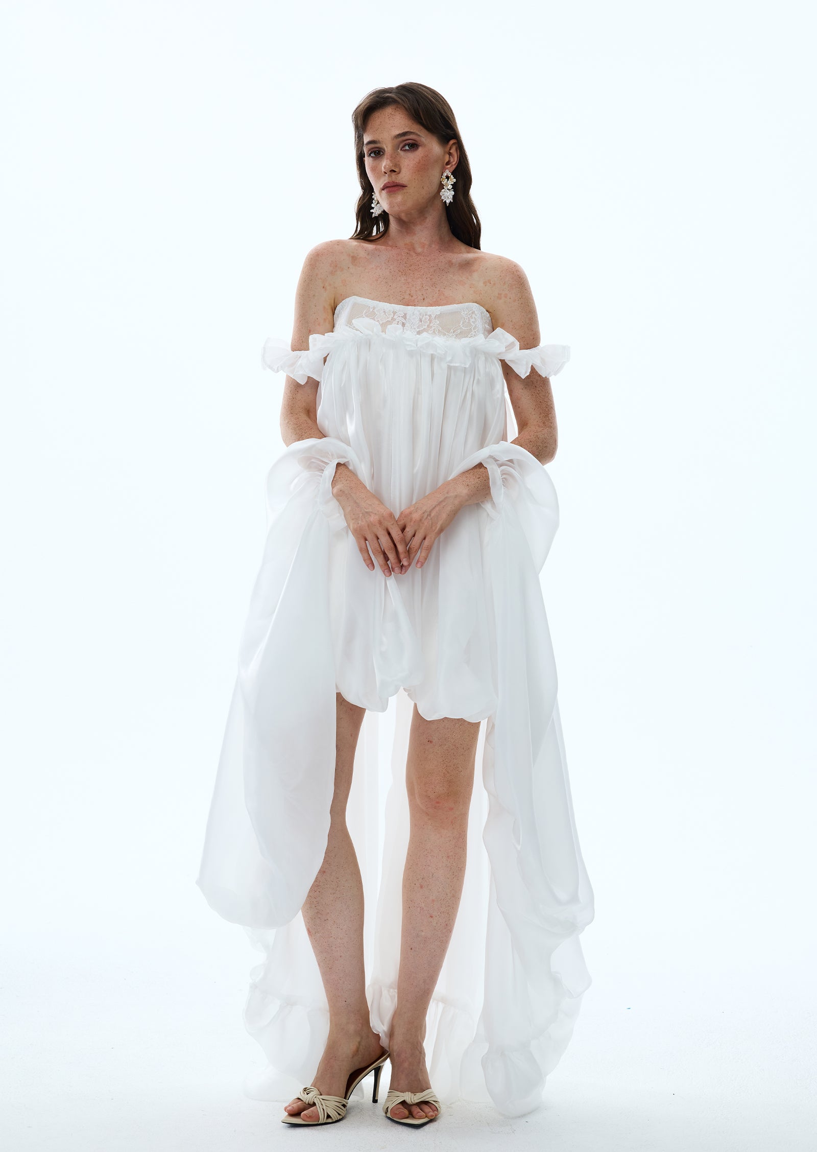 Ulrica Sleeveless Maxi Dress In White