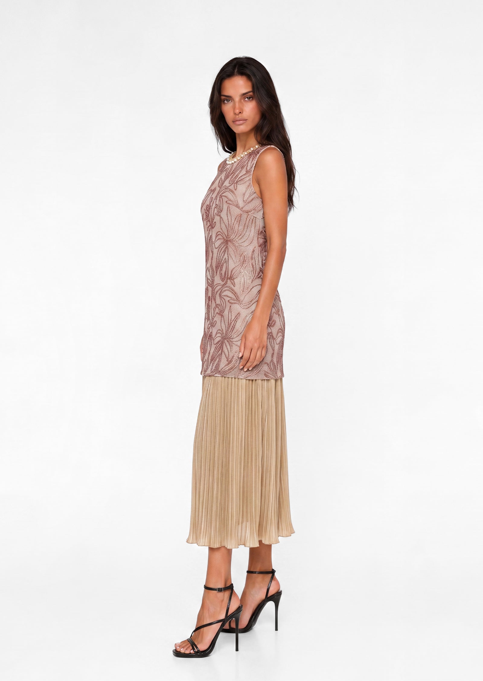 Daitaro Sleeveless Maxi Dress With Embroidery