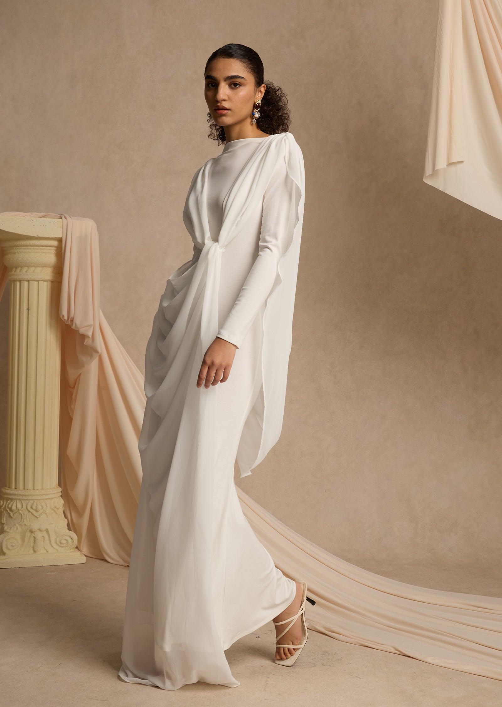 Midikleid in A-Linie mit Blumenmuster und Laternenärmeln