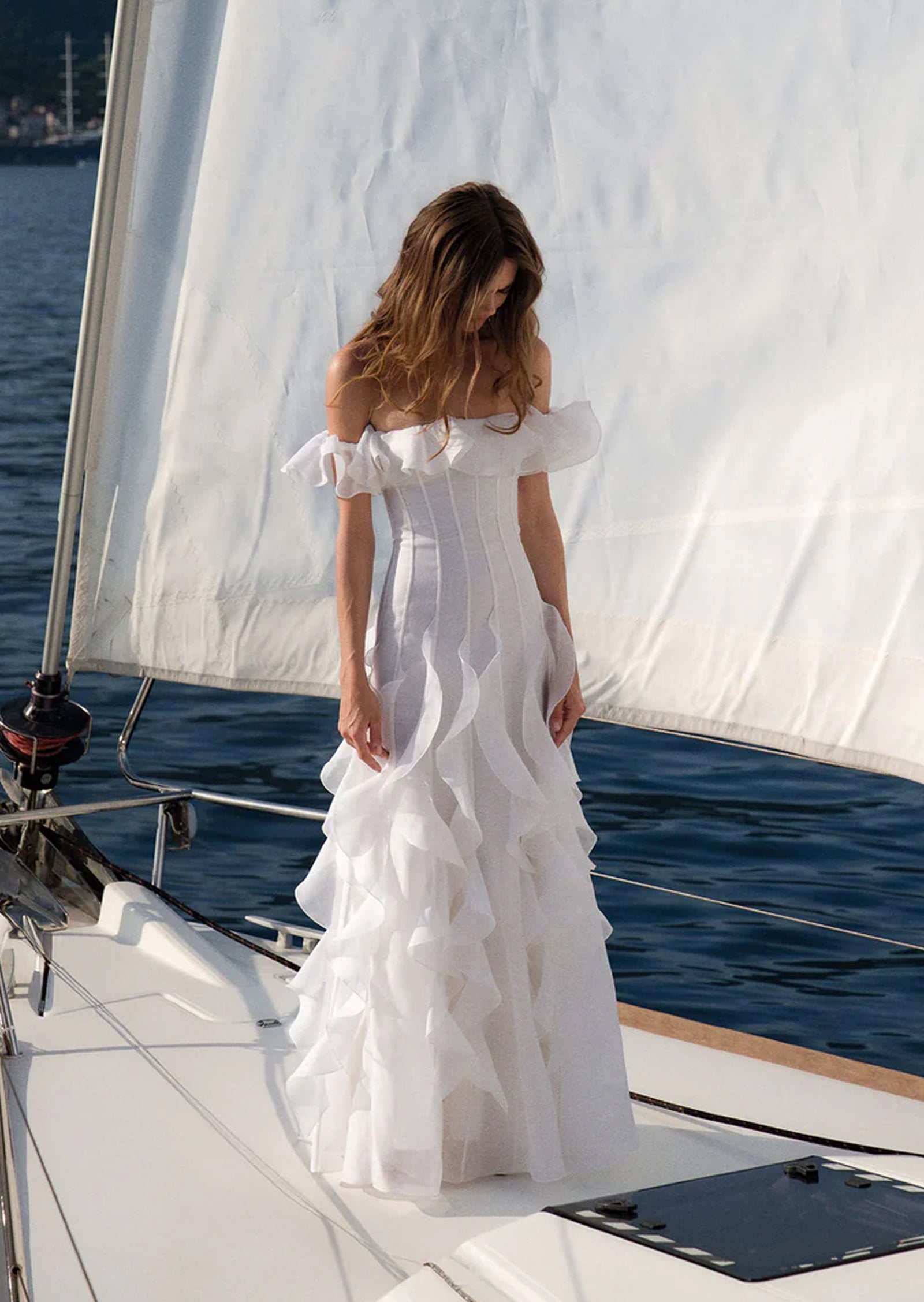 Midikleid in A-Linie mit Blumenmuster und Laternenärmeln