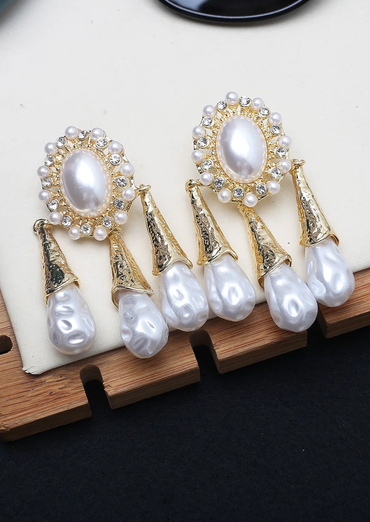 Edda Pearl Teardrop Tassel Earrings