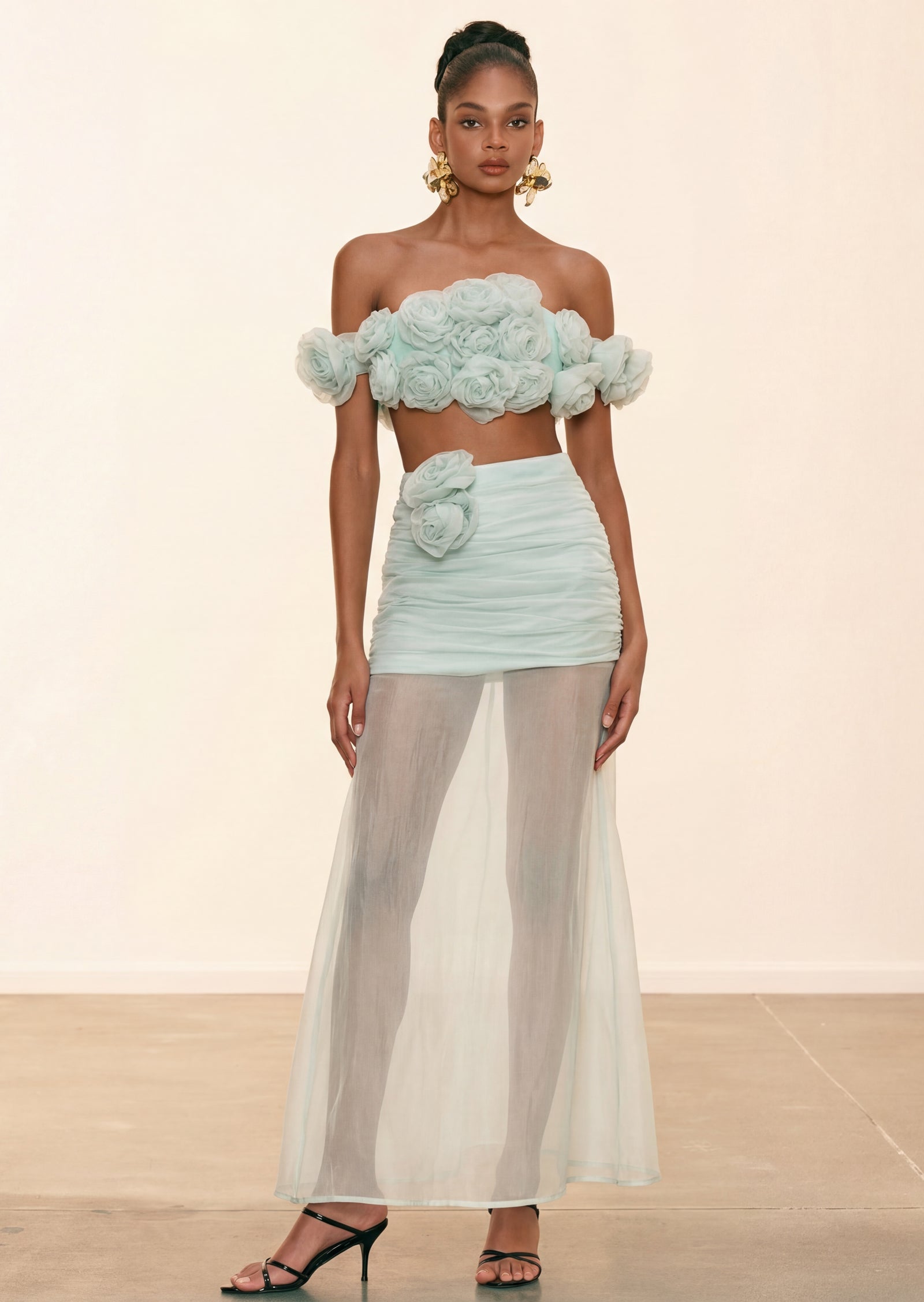 Nouria Flower Top & Sheer Skirt Set In Green