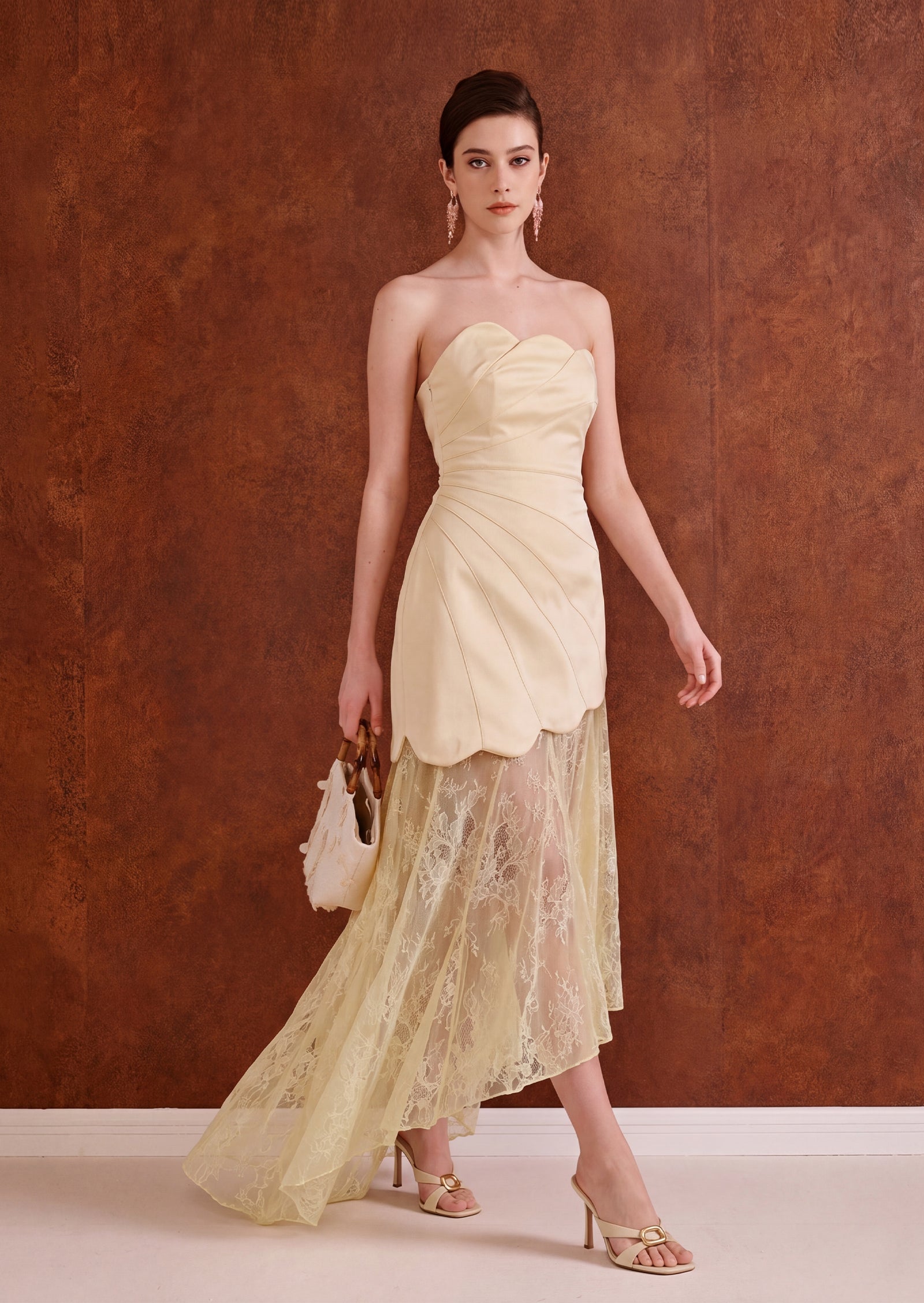 Midikleid in A-Linie mit Blumenmuster und Laternenärmeln