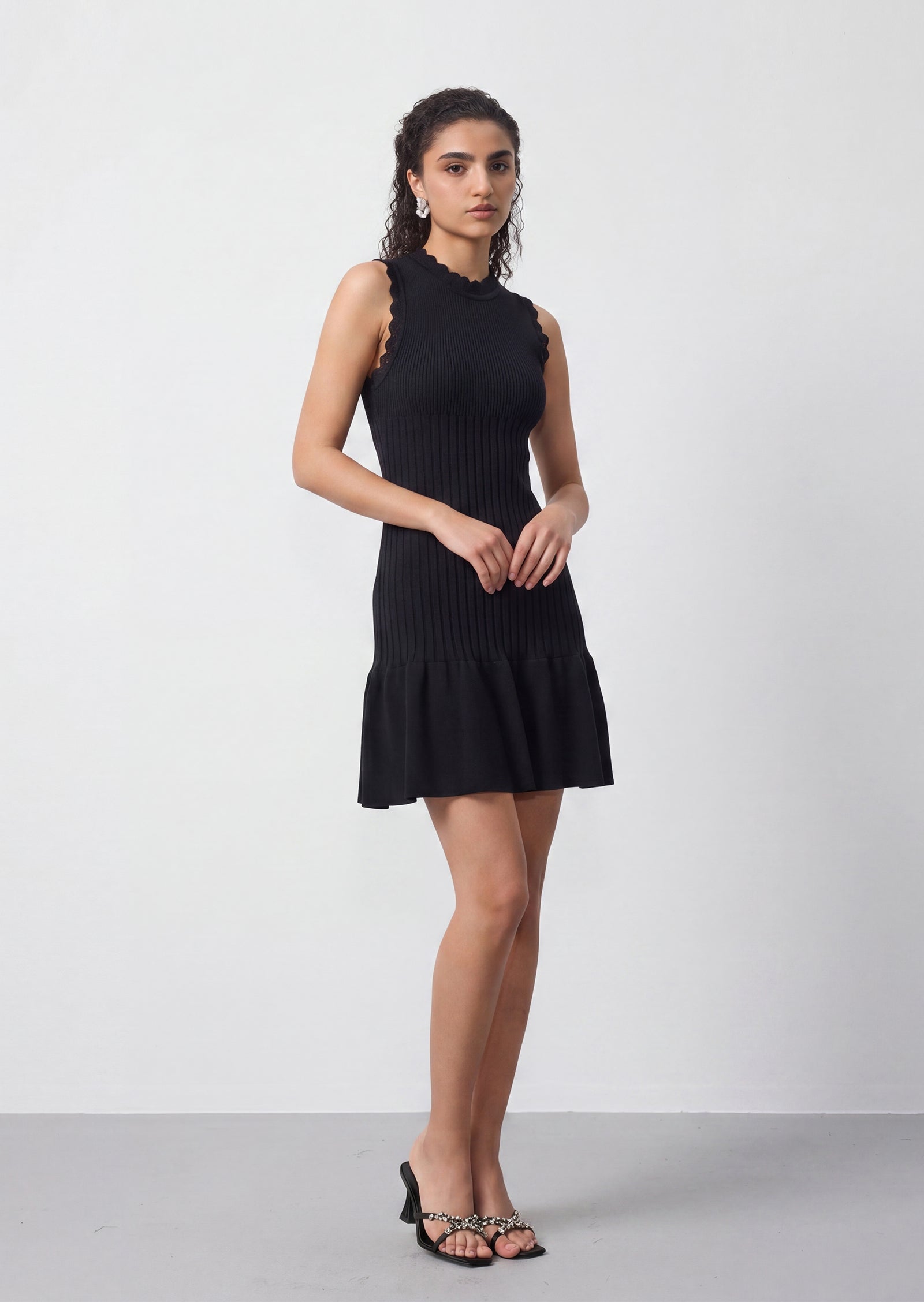 Midikleid in A-Linie mit Blumenmuster und Laternenärmeln