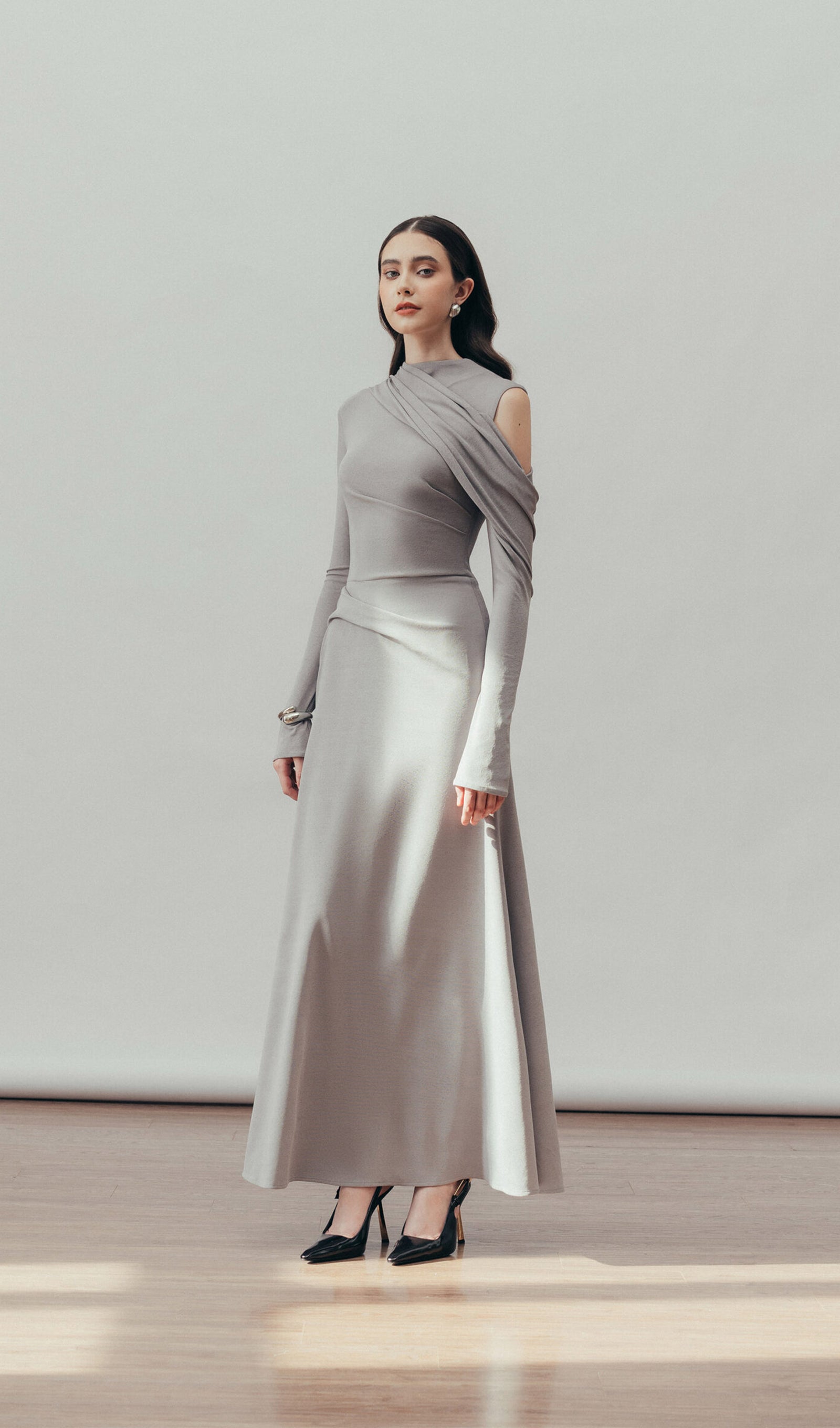 Midikleid in A-Linie mit Blumenmuster und Laternenärmeln