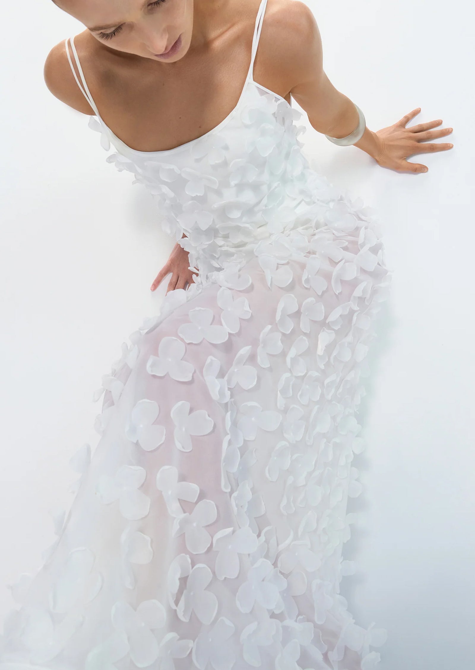 Midikleid in A-Linie mit Blumenmuster und Laternenärmeln