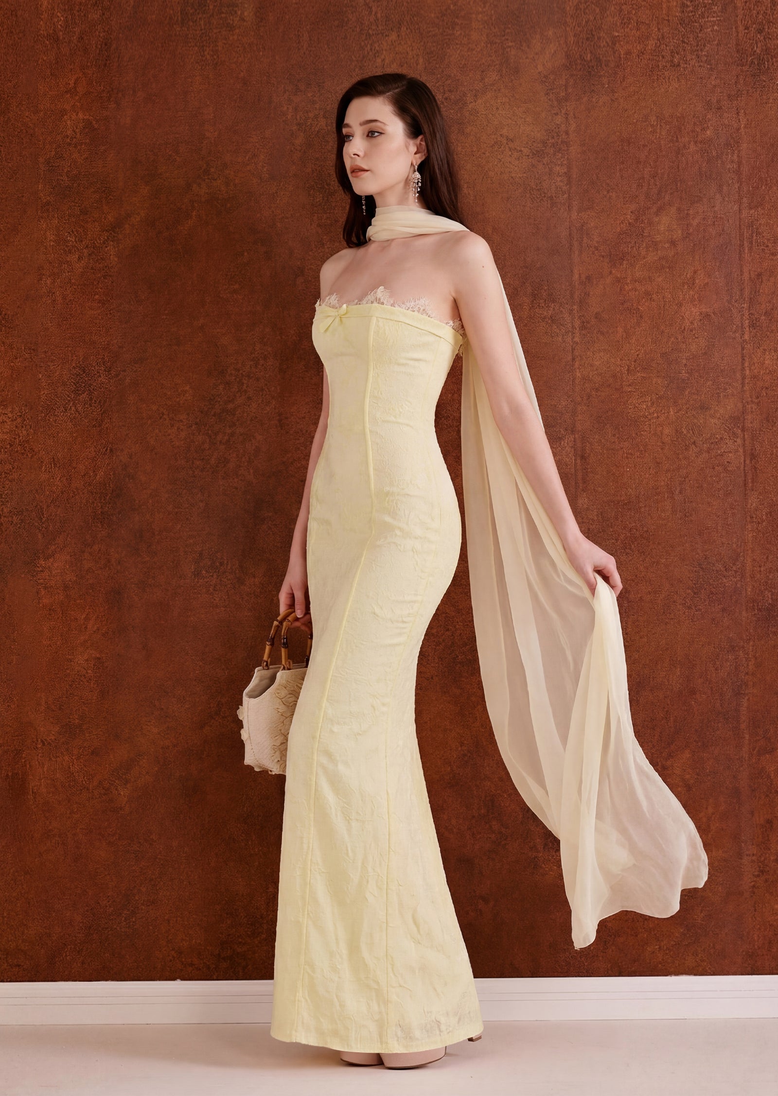 Midikleid in A-Linie mit Blumenmuster und Laternenärmeln