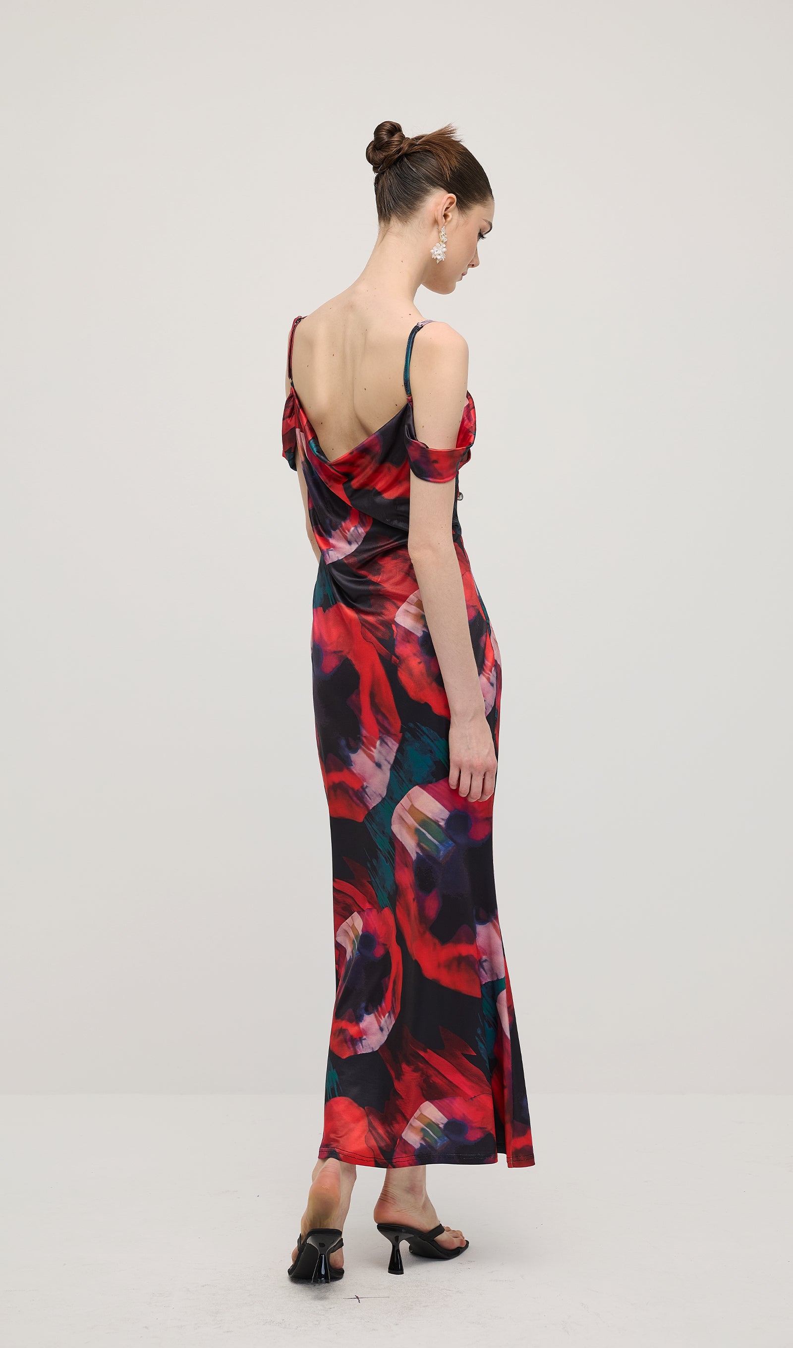 Midikleid in A-Linie mit Blumenmuster und Laternenärmeln