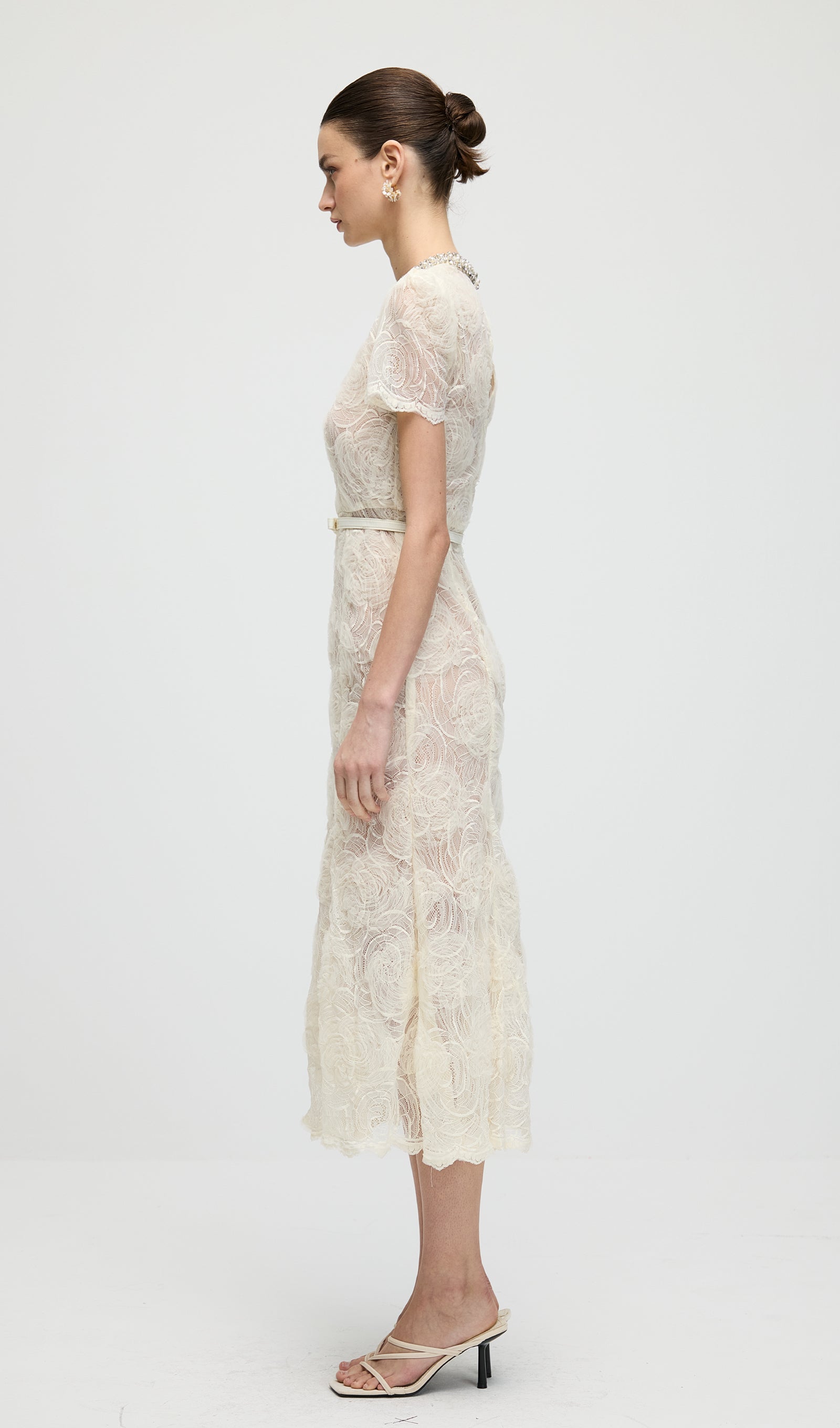 Midikleid in A-Linie mit Blumenmuster und Laternenärmeln
