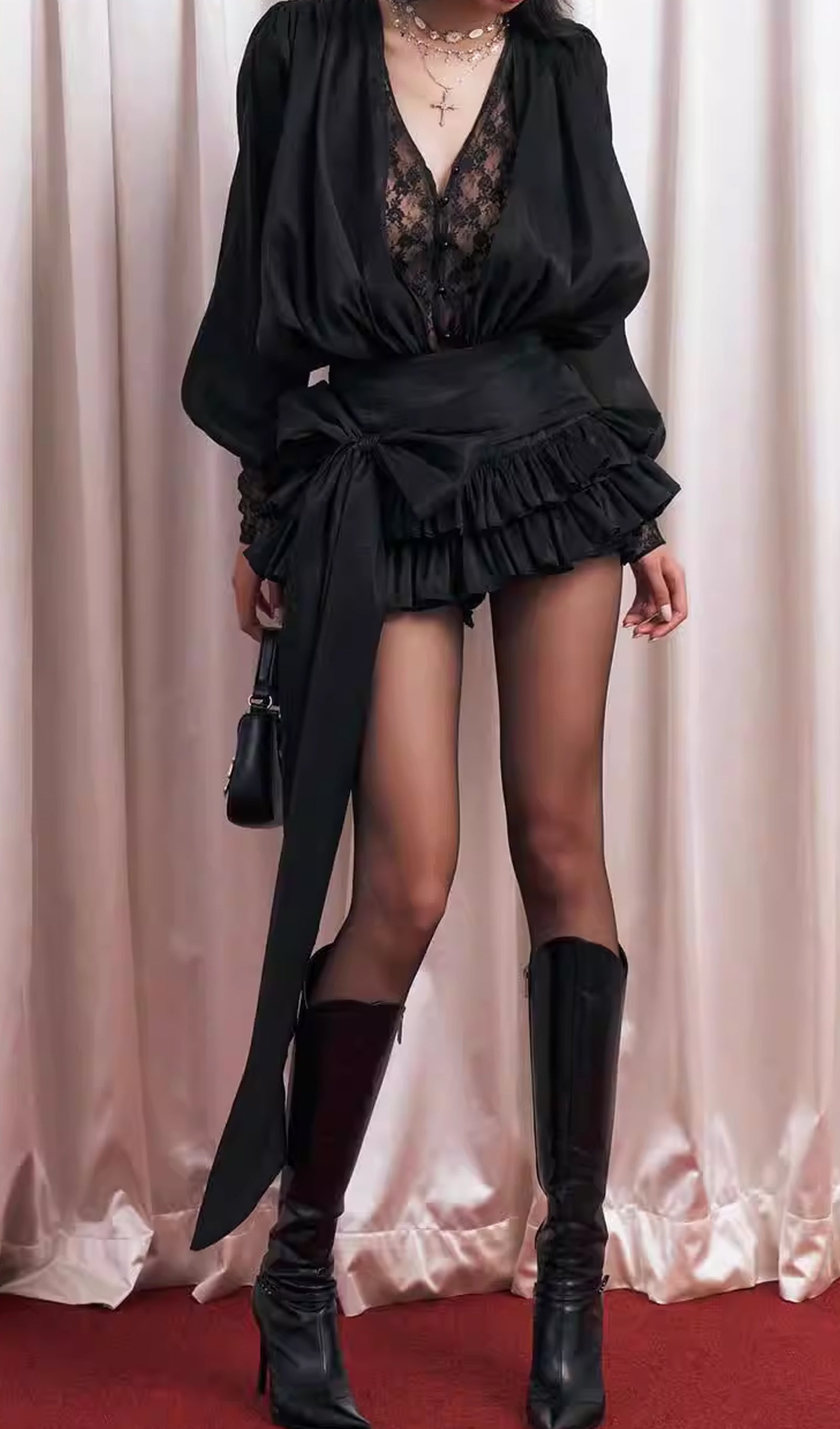 Midikleid in A-Linie mit Blumenmuster und Laternenärmeln