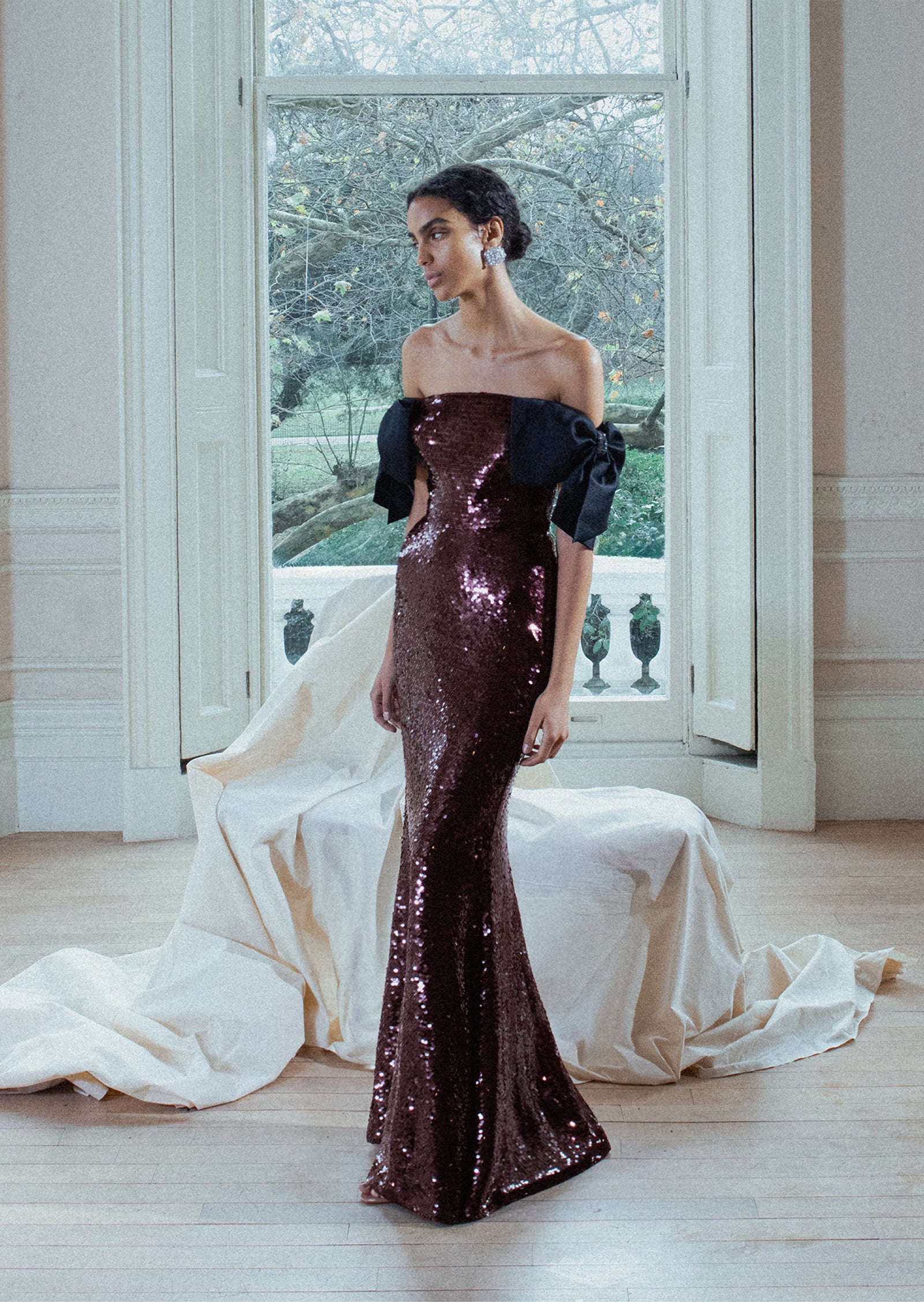 Midikleid in A-Linie mit Blumenmuster und Laternenärmeln