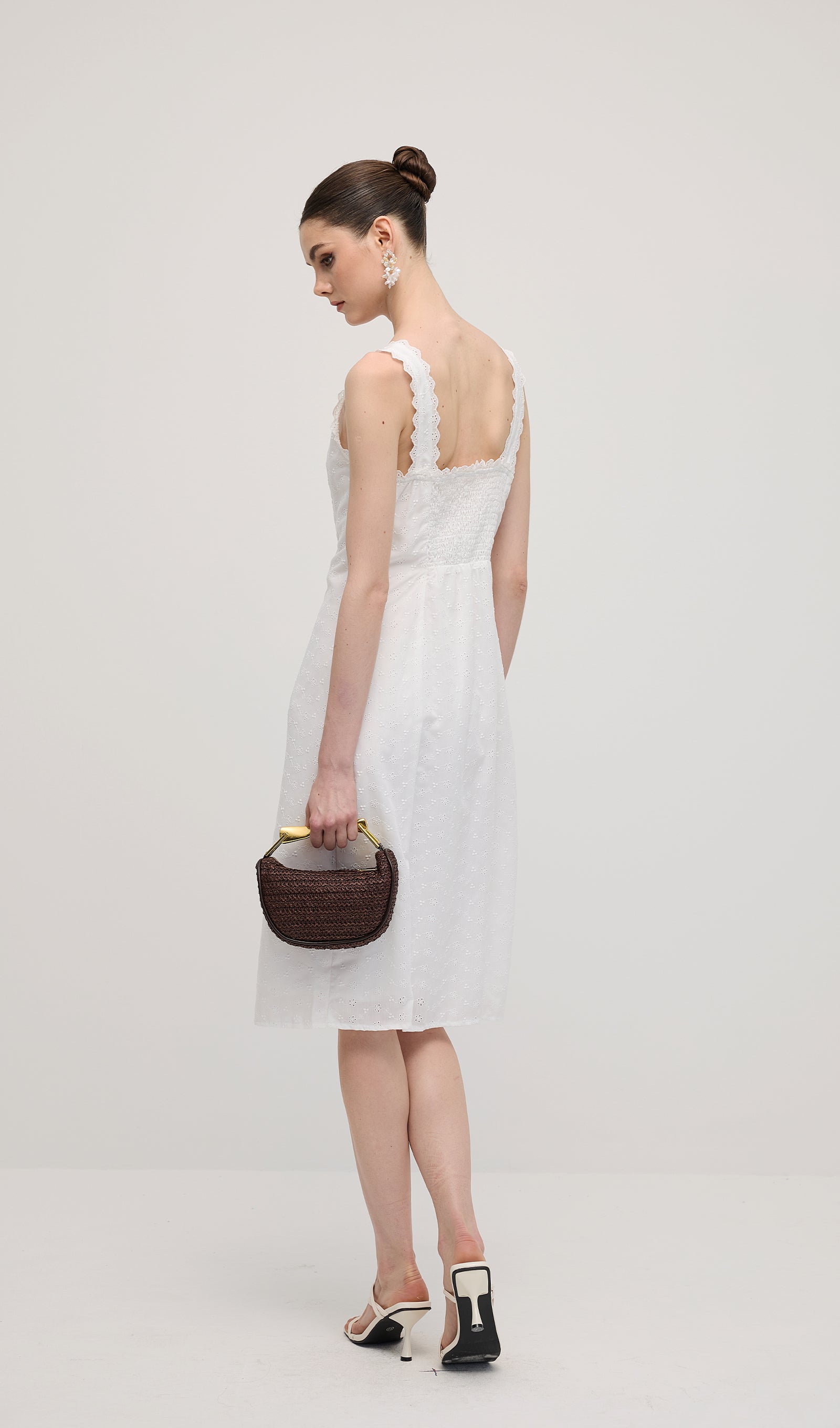 Midikleid in A-Linie mit Blumenmuster und Laternenärmeln