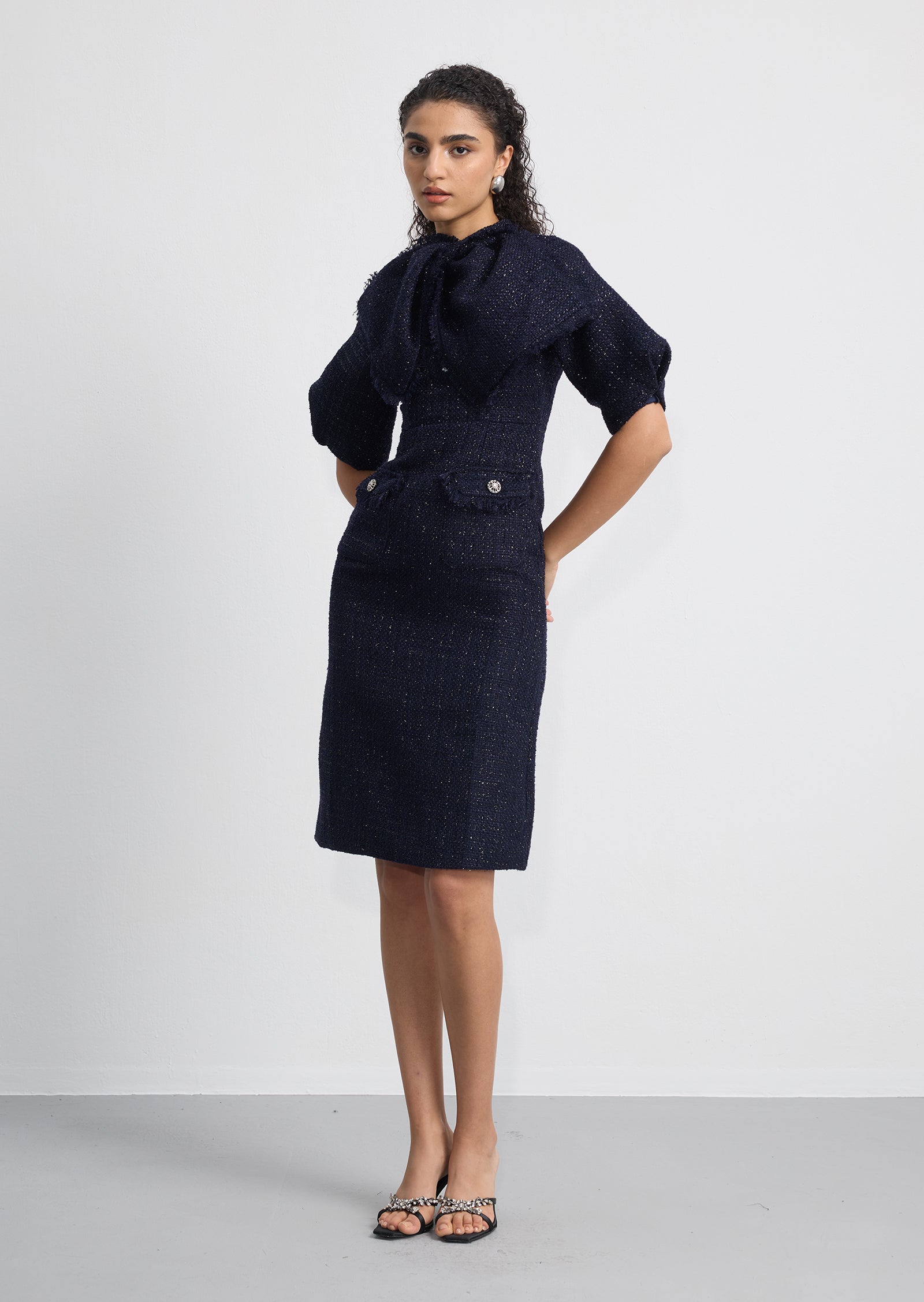 Midikleid in A-Linie mit Blumenmuster und Laternenärmeln