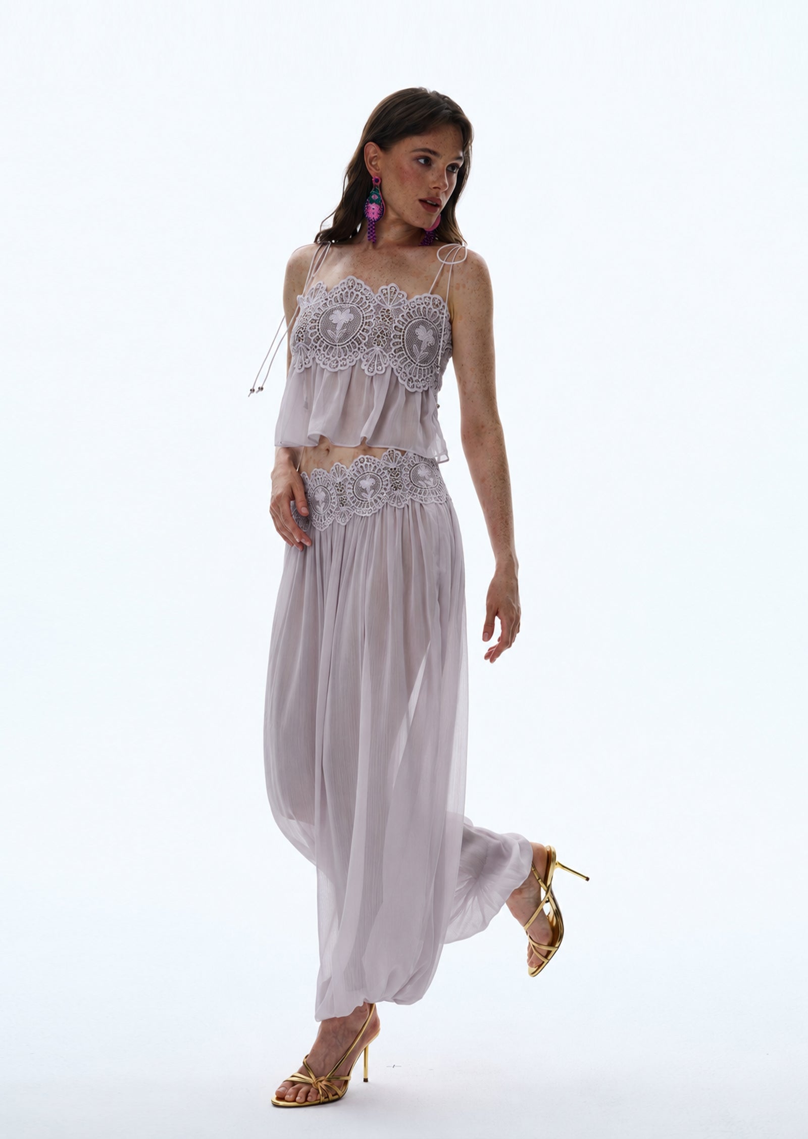 Midikleid in A-Linie mit Blumenmuster und Laternenärmeln
