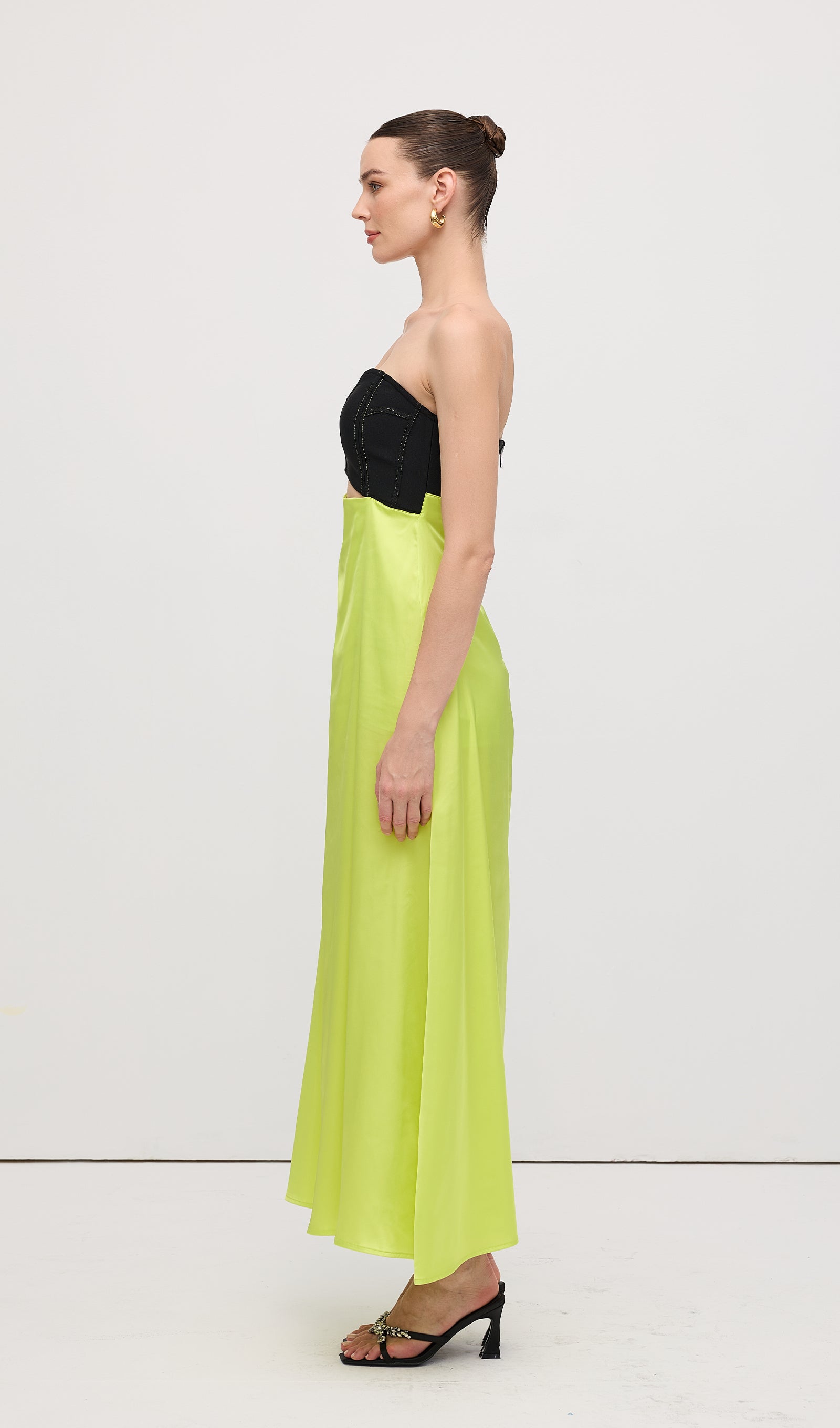 Midikleid in A-Linie mit Blumenmuster und Laternenärmeln