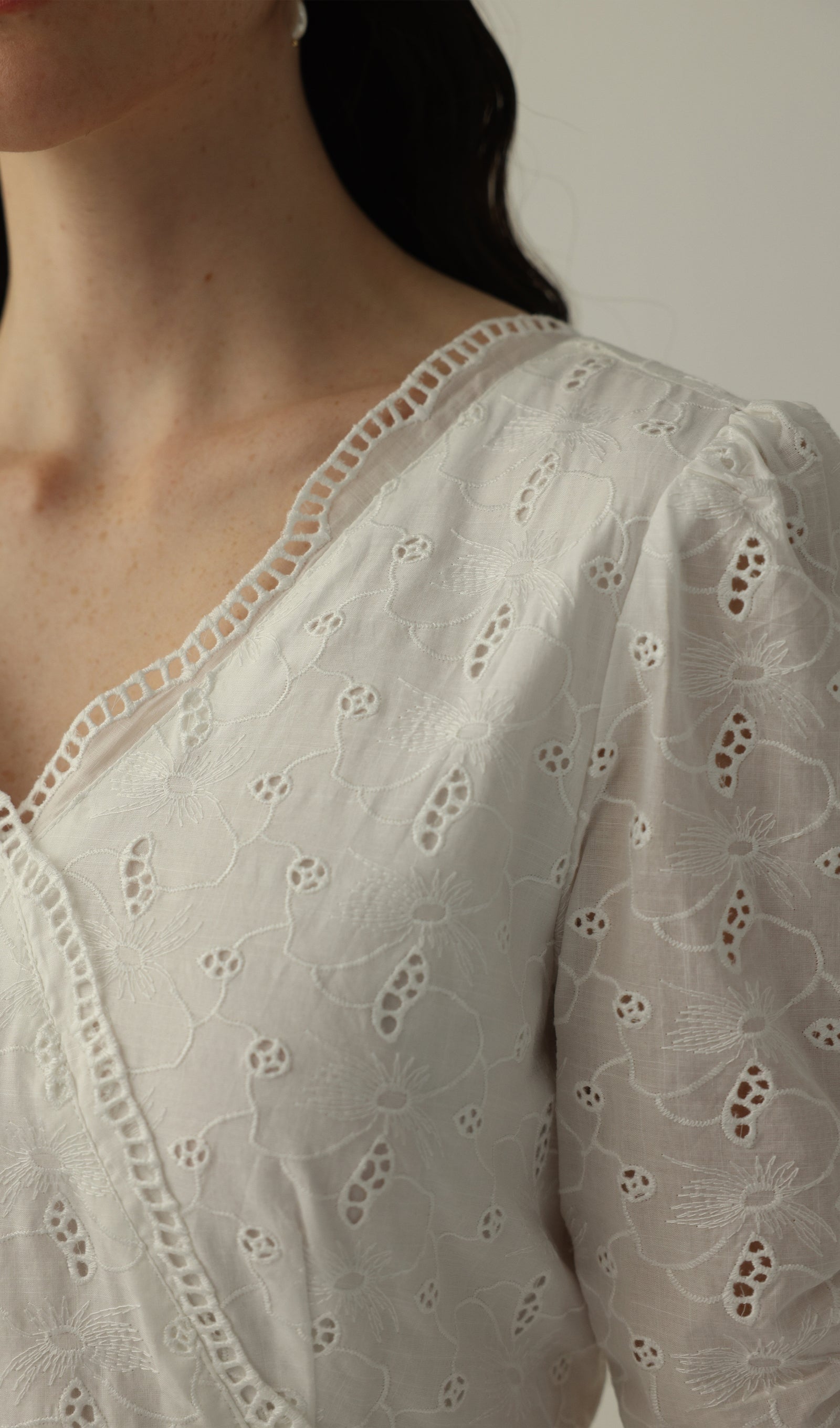 Midikleid in A-Linie mit Blumenmuster und Laternenärmeln