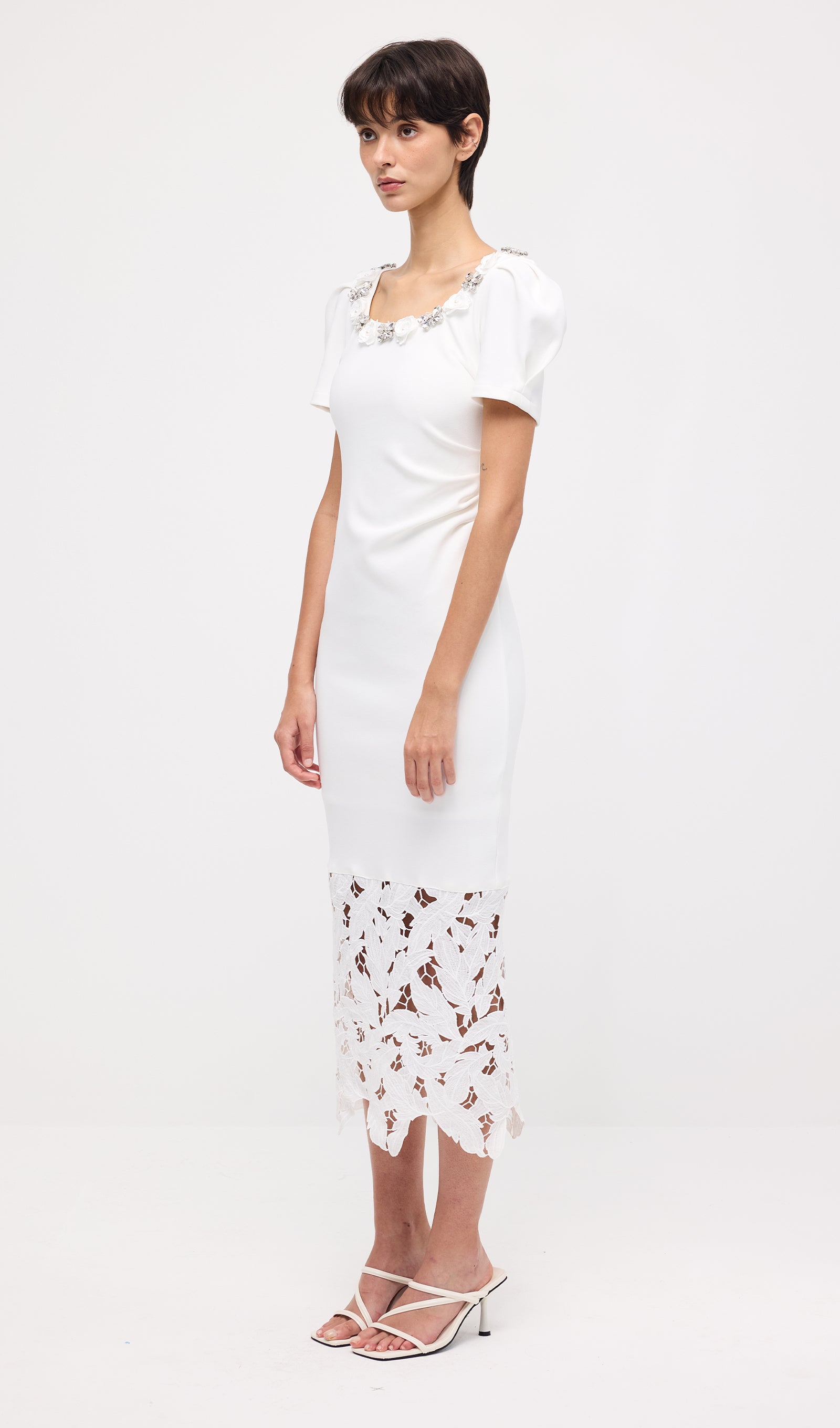 Midikleid in A-Linie mit Blumenmuster und Laternenärmeln