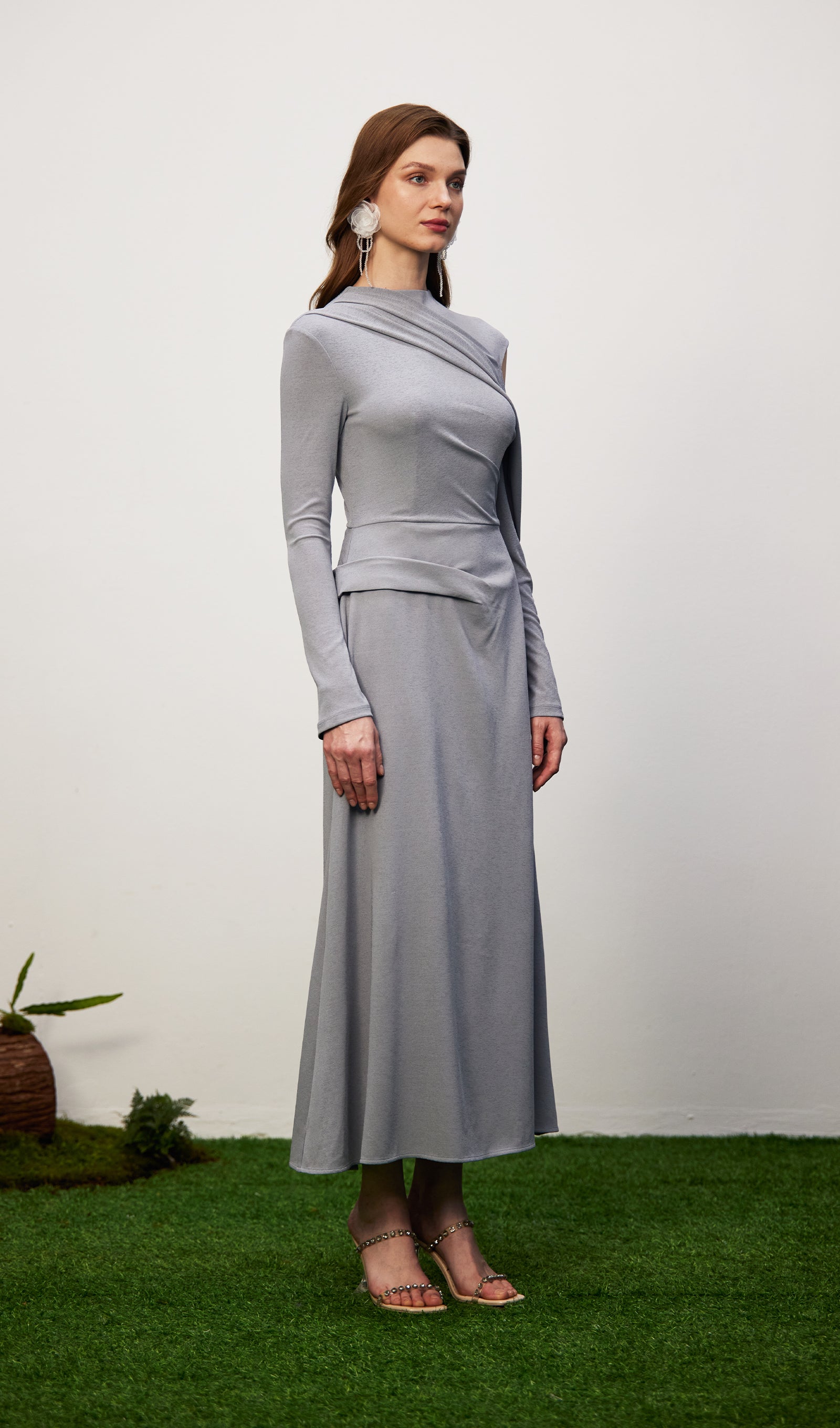 Midikleid in A-Linie mit Blumenmuster und Laternenärmeln