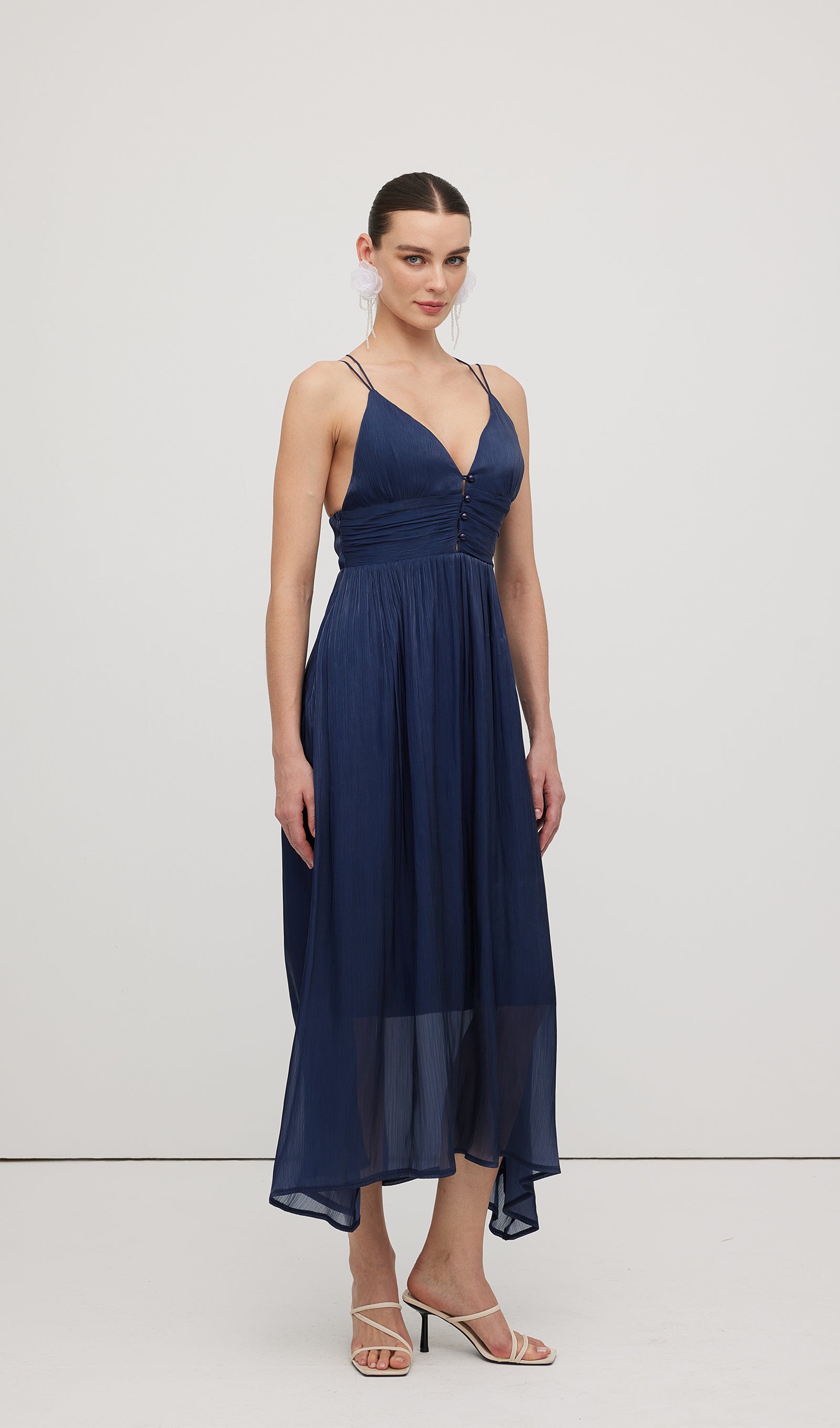 Minikleid mit 3D-Strassblumenmuster in Weiß