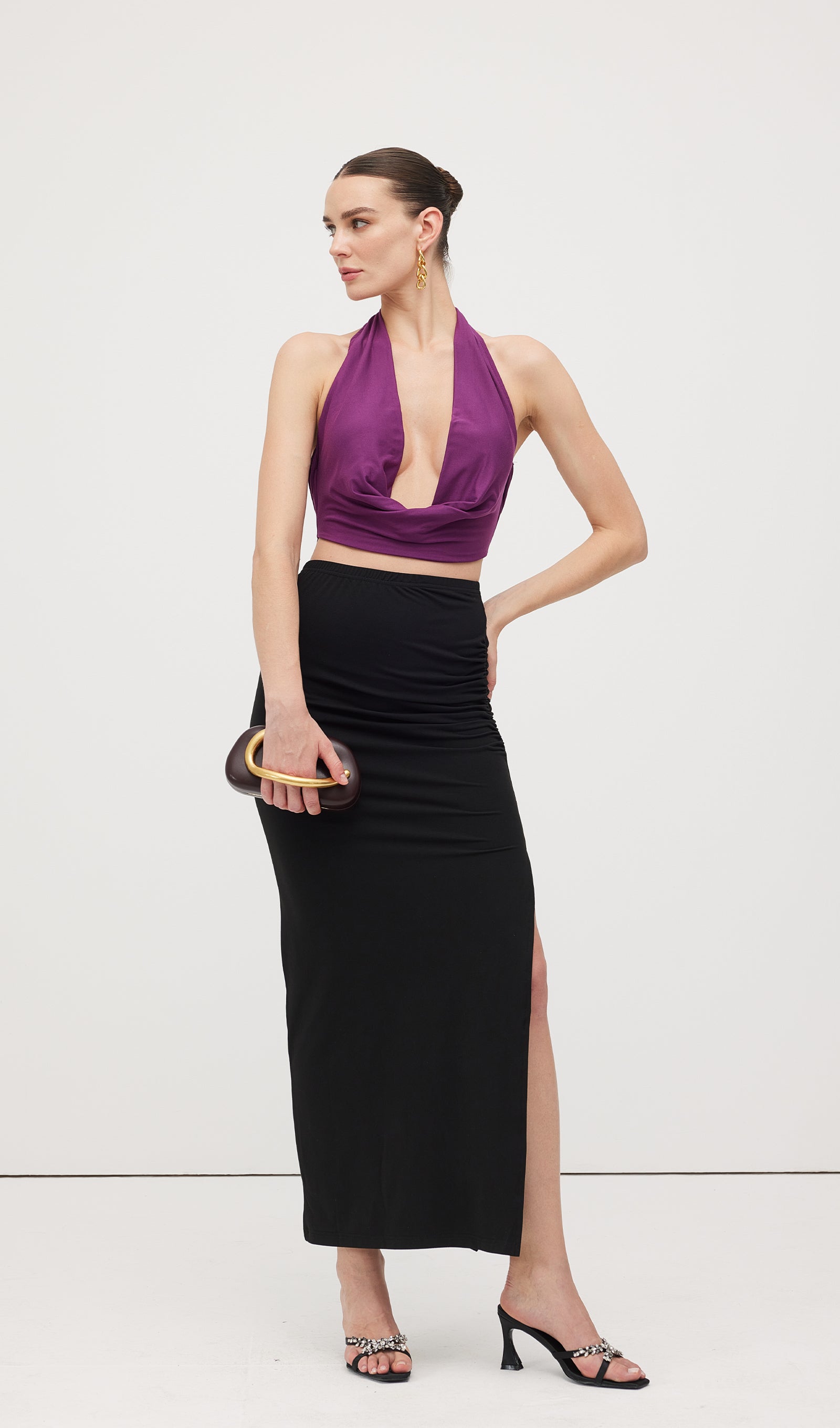 Geblümtes Maxikleid mit V-Ausschnitt und Taillengürtel
