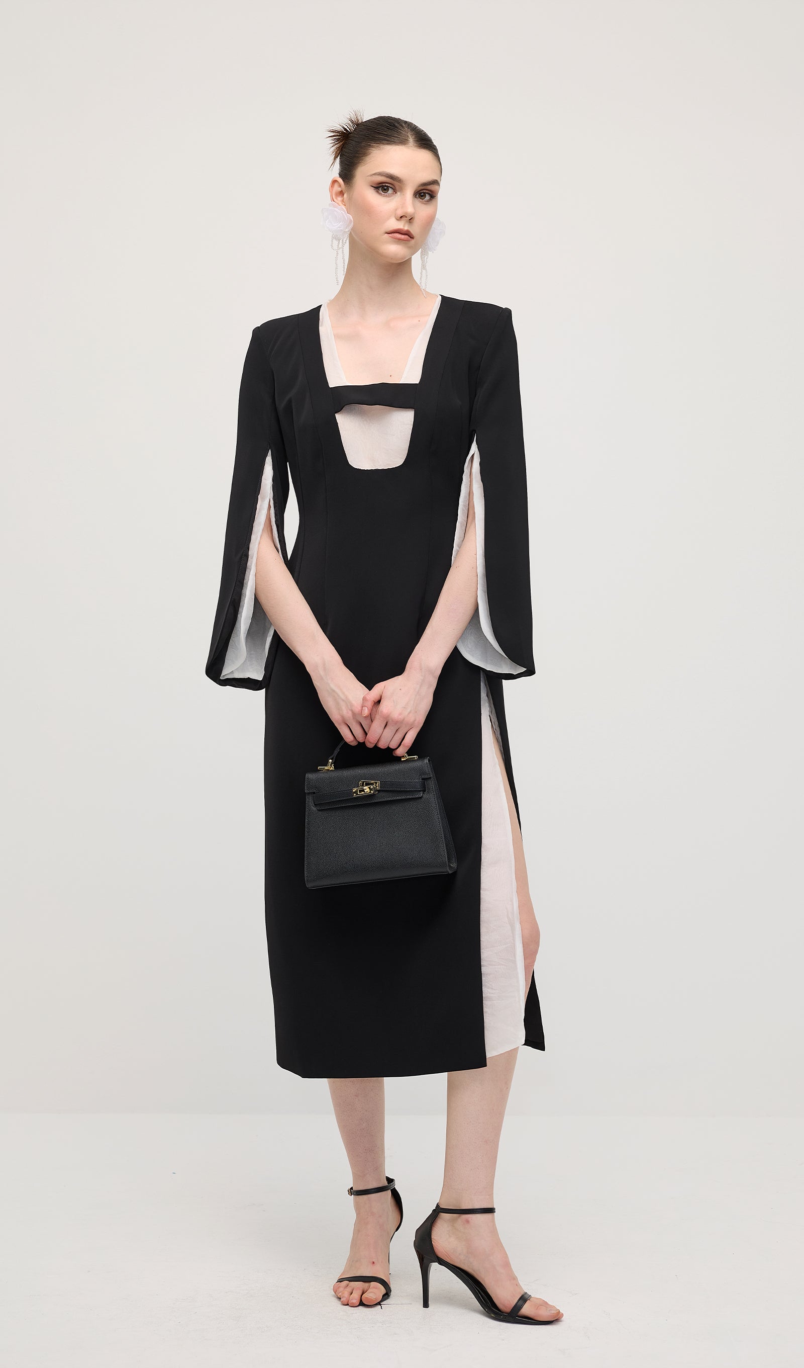 Midikleid in A-Linie mit Blumenmuster und Laternenärmeln