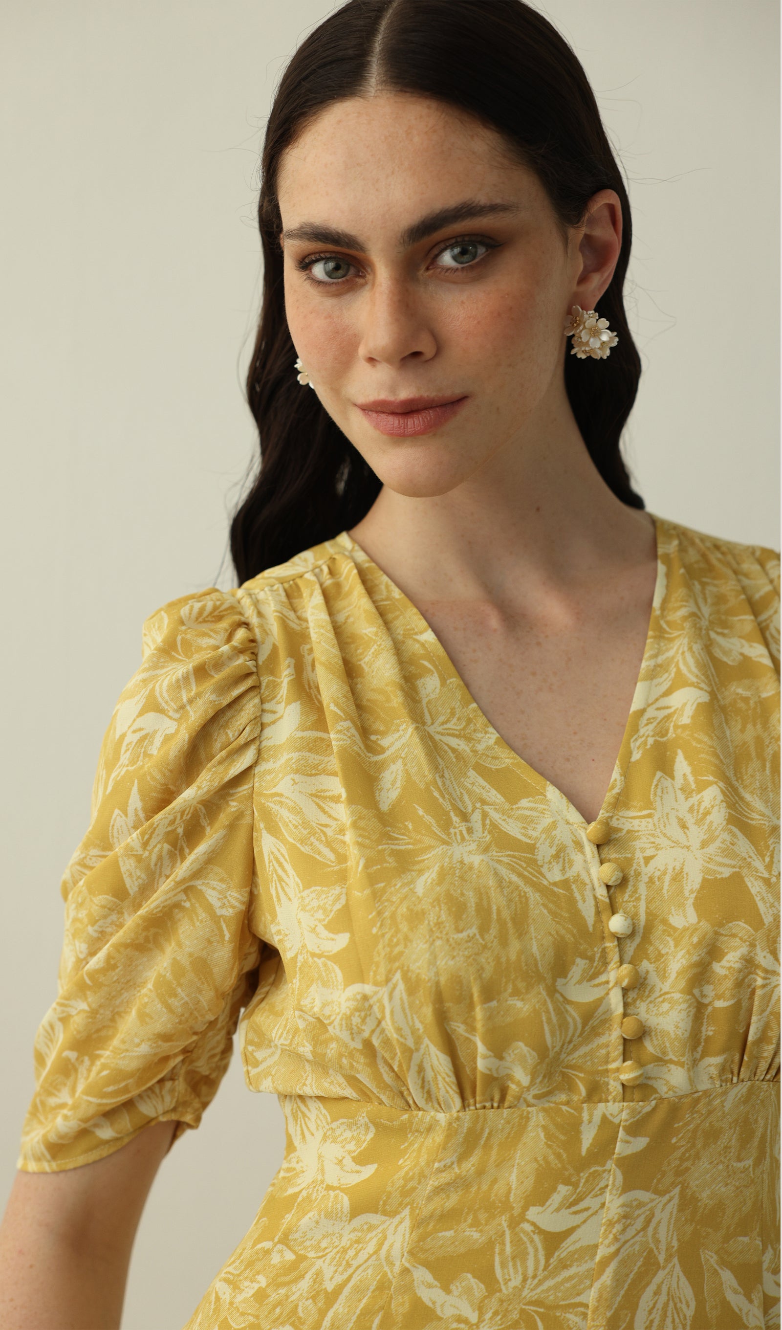 Midikleid in A-Linie mit Blumenmuster und Laternenärmeln