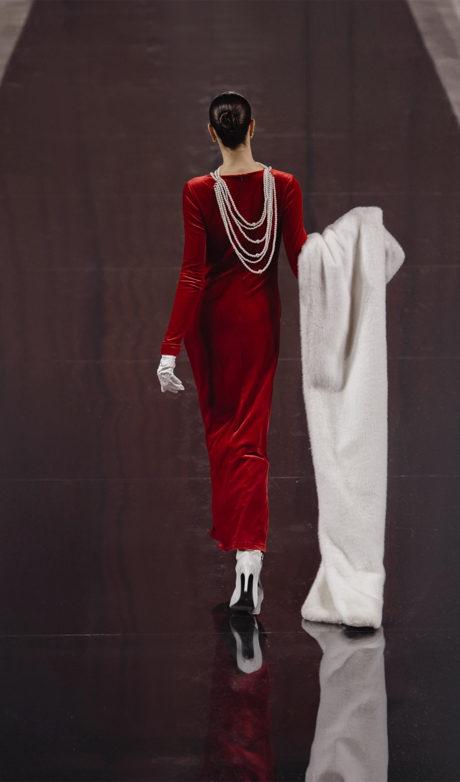 Midikleid in A-Linie mit Blumenmuster und Laternenärmeln
