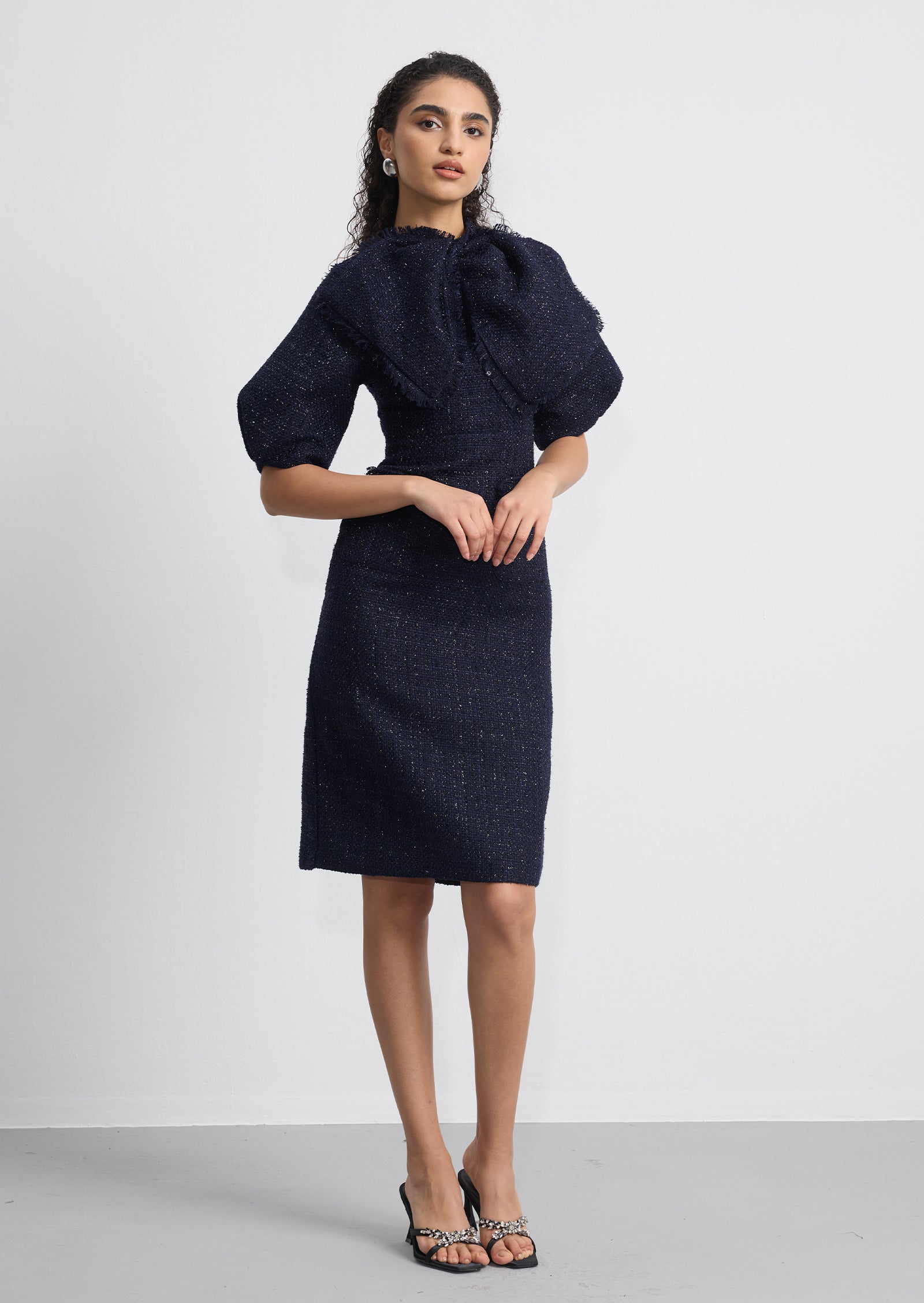 Midikleid in A-Linie mit Blumenmuster und Laternenärmeln