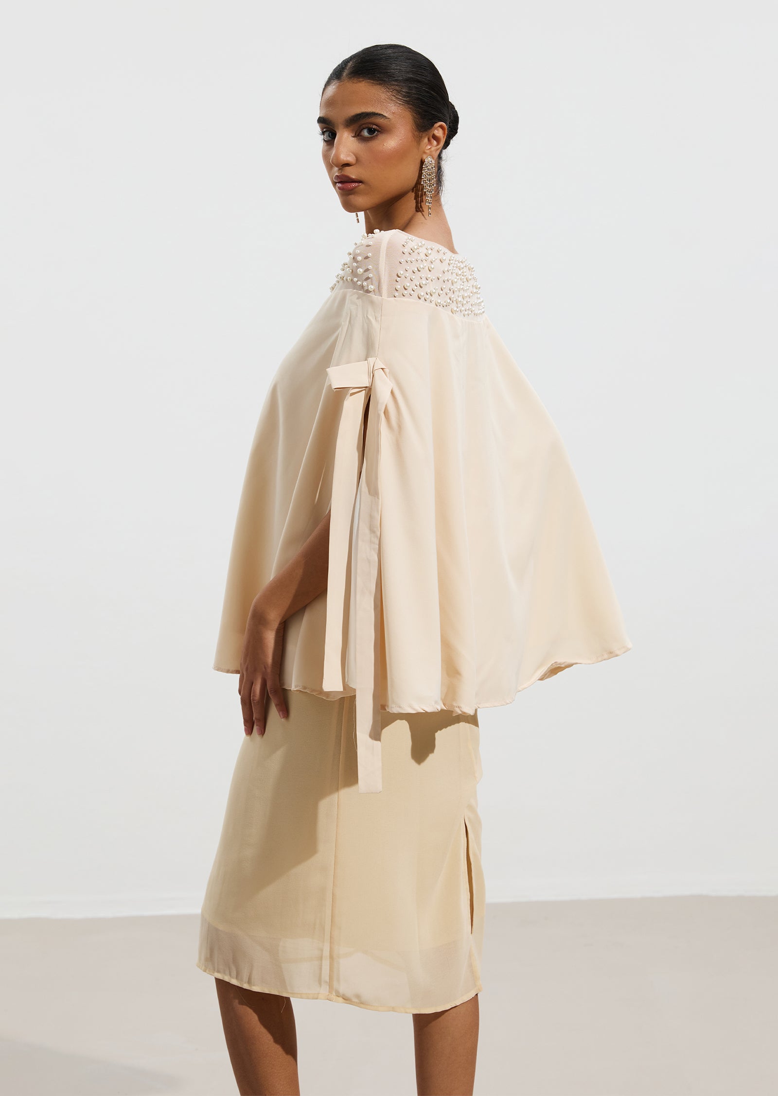 Midikleid in A-Linie mit Blumenmuster und Laternenärmeln