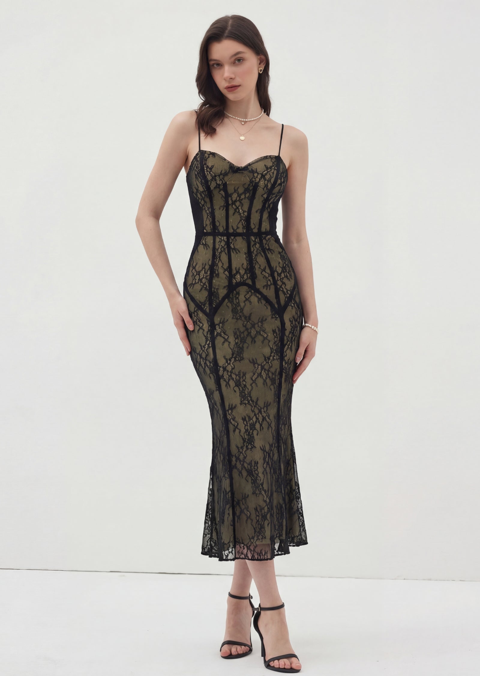 Lace Sleeveless Midi Dress In Black