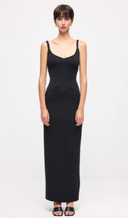 Solid Sleeveless Curve Maxi Dress In Black