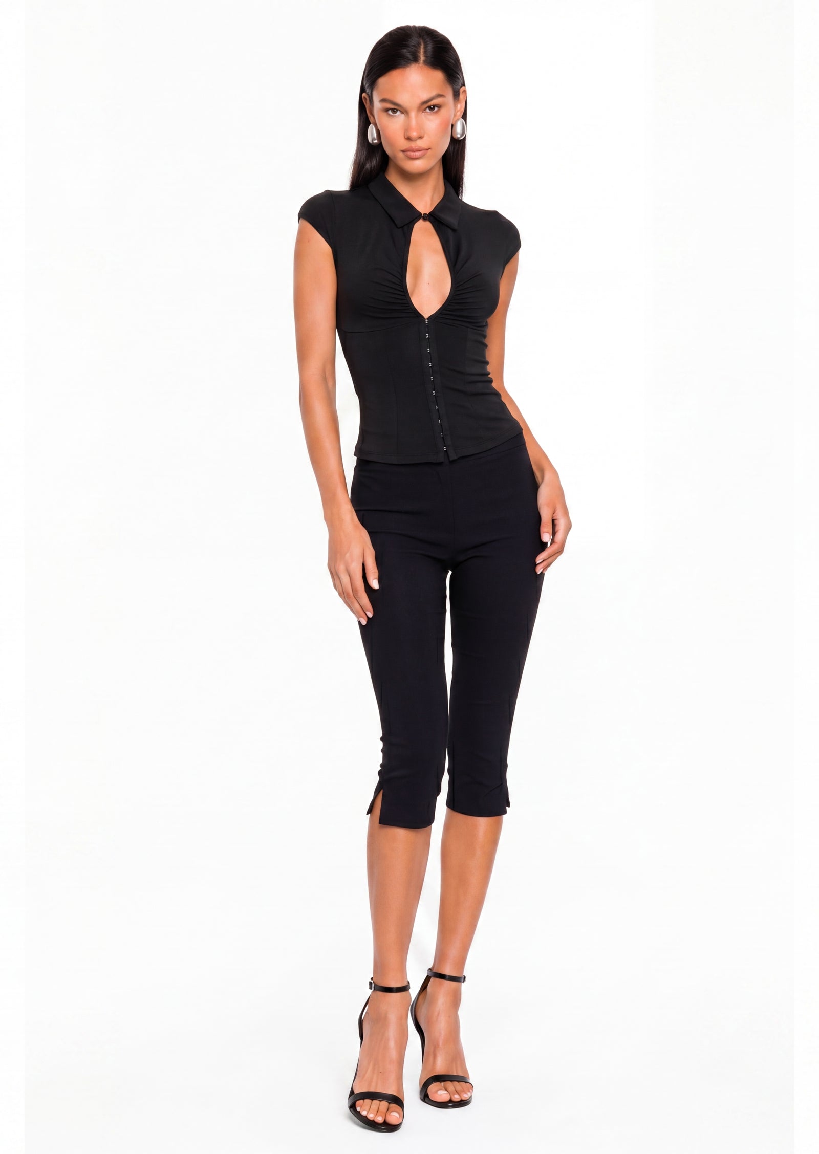 Rhaya Cut Out Collared Top In Black