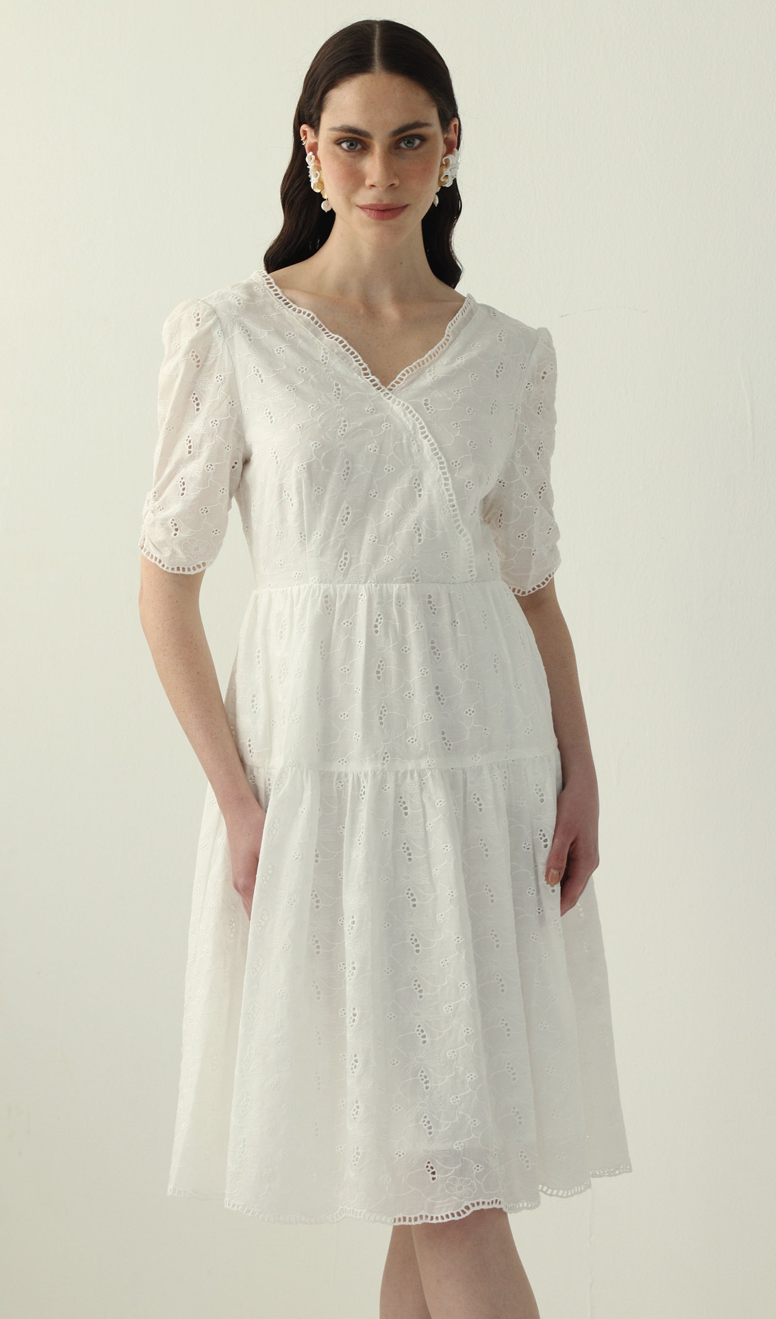 Midikleid in A-Linie mit Blumenmuster und Laternenärmeln