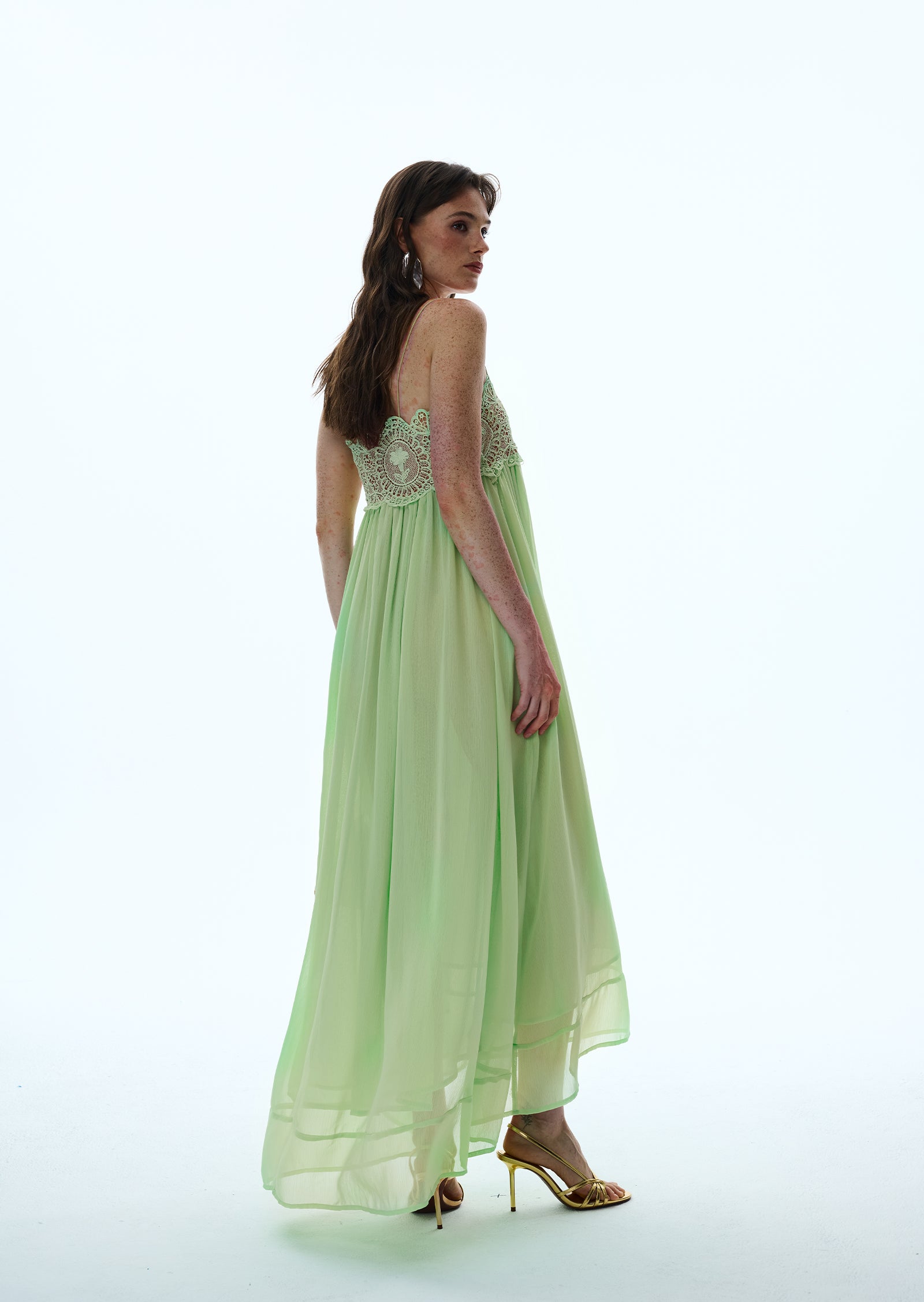 Midikleid in A-Linie mit Blumenmuster und Laternenärmeln
